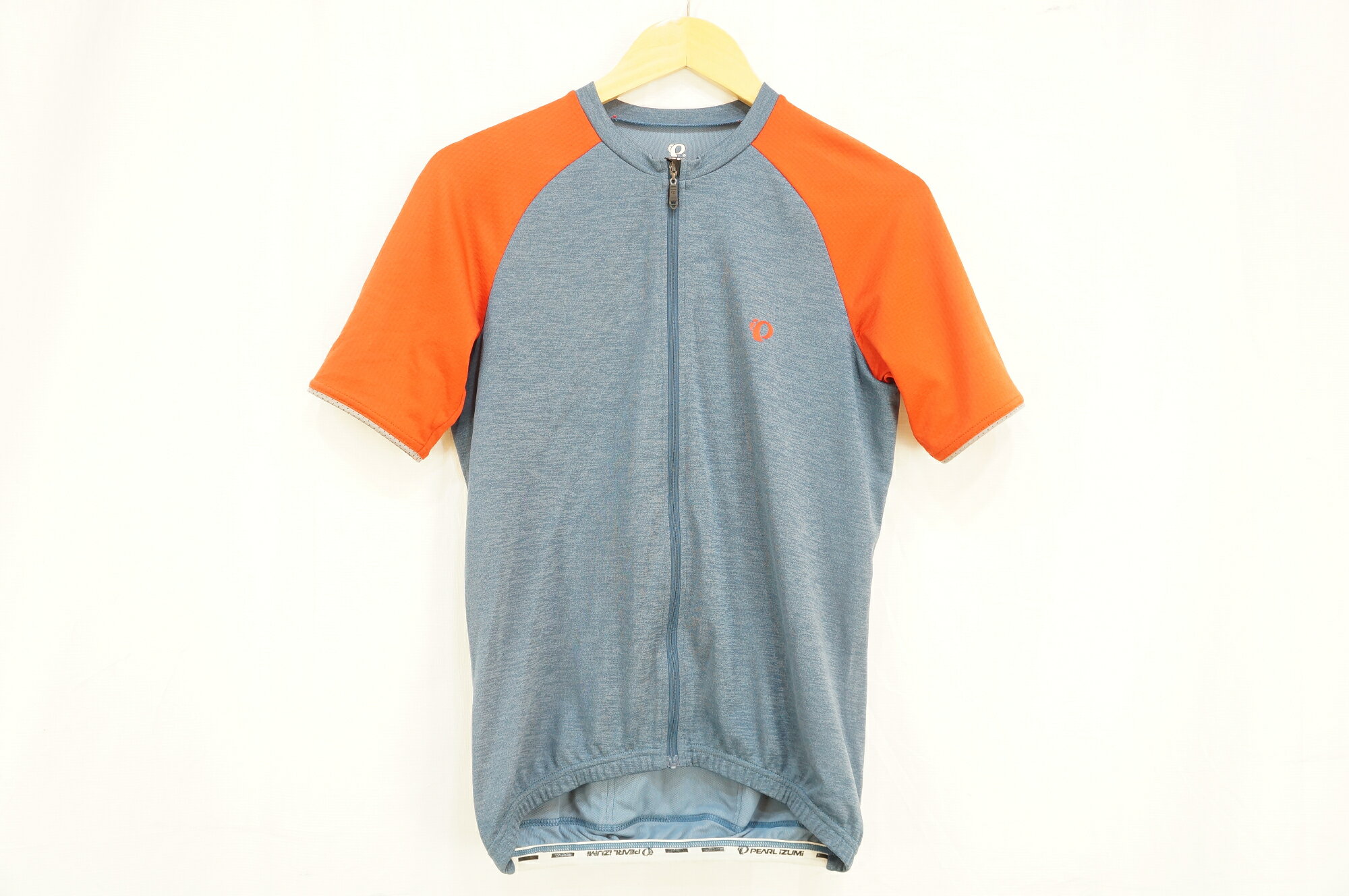 【中古】 PEARLI ZUMI 「パールイズミ」 Mサイズ 半袖ジャージ / バイチャリ浦和ベース