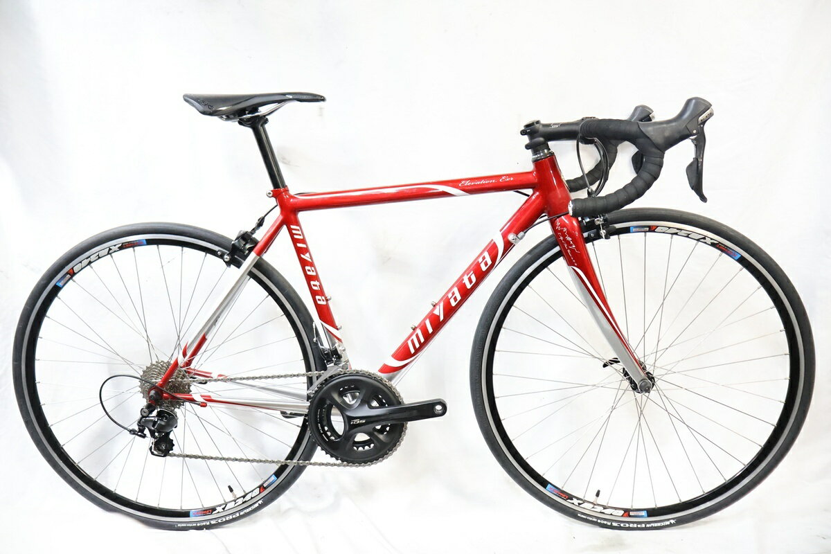 ■商品スペックフレーム/フォーク素材:クロモリ/カーボントップ(C-C)：約525mm ホリゾンタル換算シート(T-C)：約480mm適応身長：約163-172cm(目安値)重量：約8.85kgコンポーネント：SHIMANO 105 580...