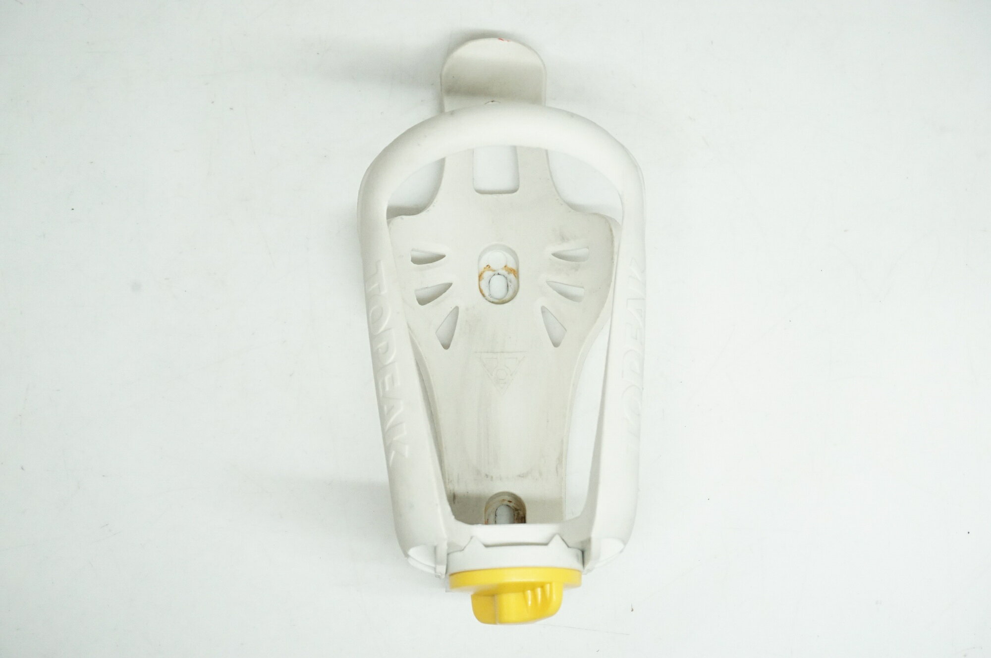 ■商品情報 重量：約56g ■状態 使用に伴うキズがございます。写真でご確認くださいませ。 写真はなるべく実際の色に近付けておりますが、閲覧する環境によって色が異なる場合がございます。 ■付属品 掲載している画像の物が全てになります。 ※掲載されていない物は欠品となります。 　また、欠品している物は取り寄せなど出来かねる為予めご了承ください。 ■注意事項【在庫について】 在庫管理は細心の注意を払い行なっておりますが、システムの都合により在庫有と表記の商品につきましても、実在庫の反映との時間差により在庫が無い場合がございます。弊社はそれに伴う全てにおいて一切の責任は負いかねます事、何卒ご了承くださいませ。ご注文頂きました商品のご用意が出来かねました場合は、お電話とメールにてキャンセルご承諾お願いのご連絡をさせて頂きます。【掲載画像について】撮影方法やお客様の閲覧環境により、実際の商品とは違った色の見え方となる場合がございます。上記理由による返品、変更、キャンセルは一切お受け致しかねますまたシステム等の不備により、商品ページに別商品が含まれている、別カラー・仕様が掲載されている、商品情報に誤表記がある場合がございますご不明点がございましたら必ずご注文前にお問い合わせくださいませ。