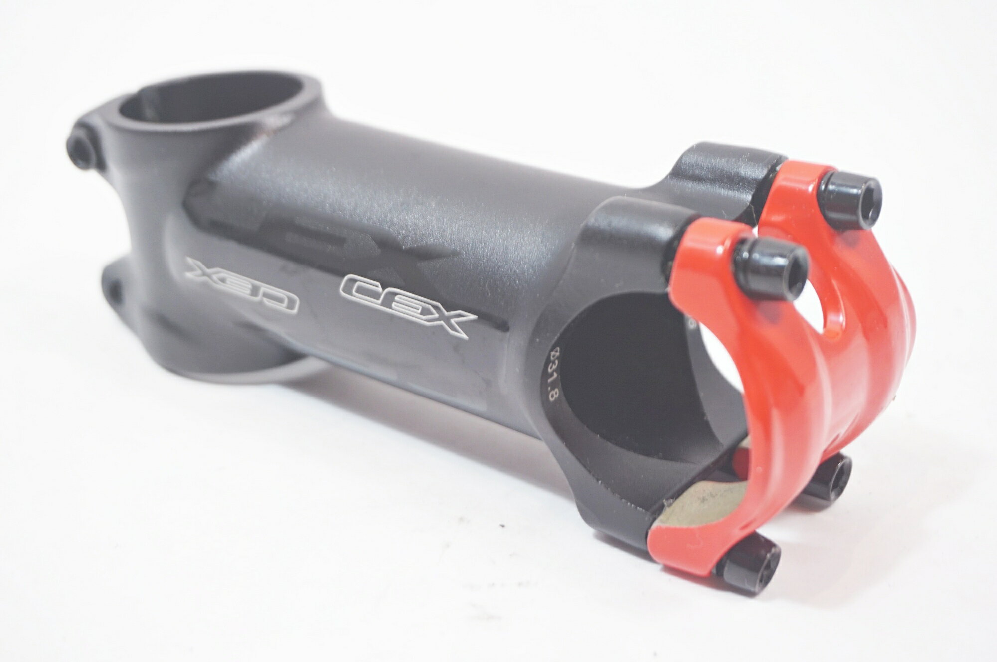 ■商品情報・Φ31.8 90mm■状態・使用に伴う小キズ・擦り傷やヨゴレがございますがご使用には問題ございません。■付属品・なし(画像に写っているものがすべてになります。) ■注意事項【在庫について】 在庫管理は細心の注意を払い行なっておりますが、システムの都合により在庫有と表記の商品につきましても、実在庫の反映との時間差により在庫が無い場合がございます。弊社はそれに伴う全てにおいて一切の責任は負いかねます事、何卒ご了承くださいませ。ご注文頂きました商品のご用意が出来かねました場合は、お電話とメールにてキャンセルご承諾お願いのご連絡をさせて頂きます。【掲載画像について】撮影方法やお客様の閲覧環境により、実際の商品とは違った色の見え方となる場合がございます。上記理由による返品、変更、キャンセルは一切お受け致しかねますまたシステム等の不備により、商品ページに別商品が含まれている、別カラー・仕様が掲載されている、商品情報に誤表記がある場合がございますご不明点がございましたら必ずご注文前にお問い合わせくださいませ。