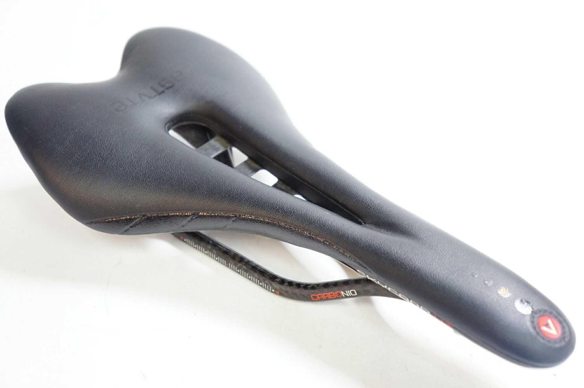 【中古】 ASTUTE 「アスチュート」 SKYCARB VT サドル / バイチャリ熊谷店