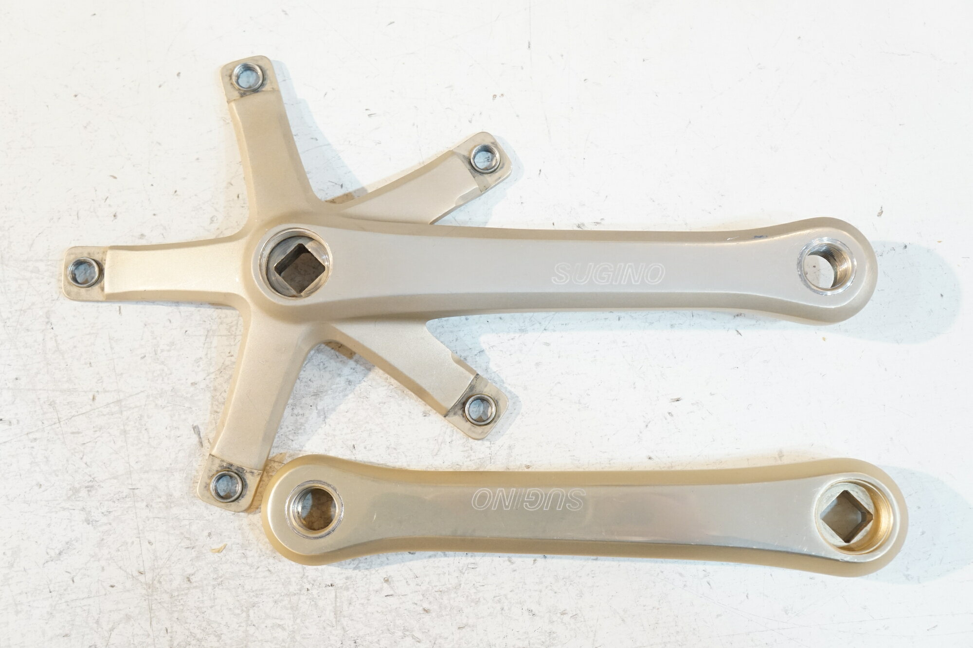 Sugino クランクセット グランドマイティ167.5mm ボルト付き Amazon | SUGINO(スギノ) クランクセット GRAND MIGHTY (グランド