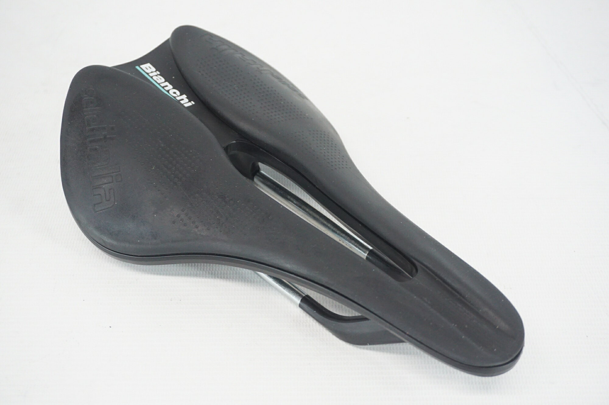 ★新品未使用★【BIANCHI ( ビアンキ ) 純正】★サドル★ Bianchi（ビアンキ）【ビアンキ純正パーツ】BIANCHI SADDLE VACUMME