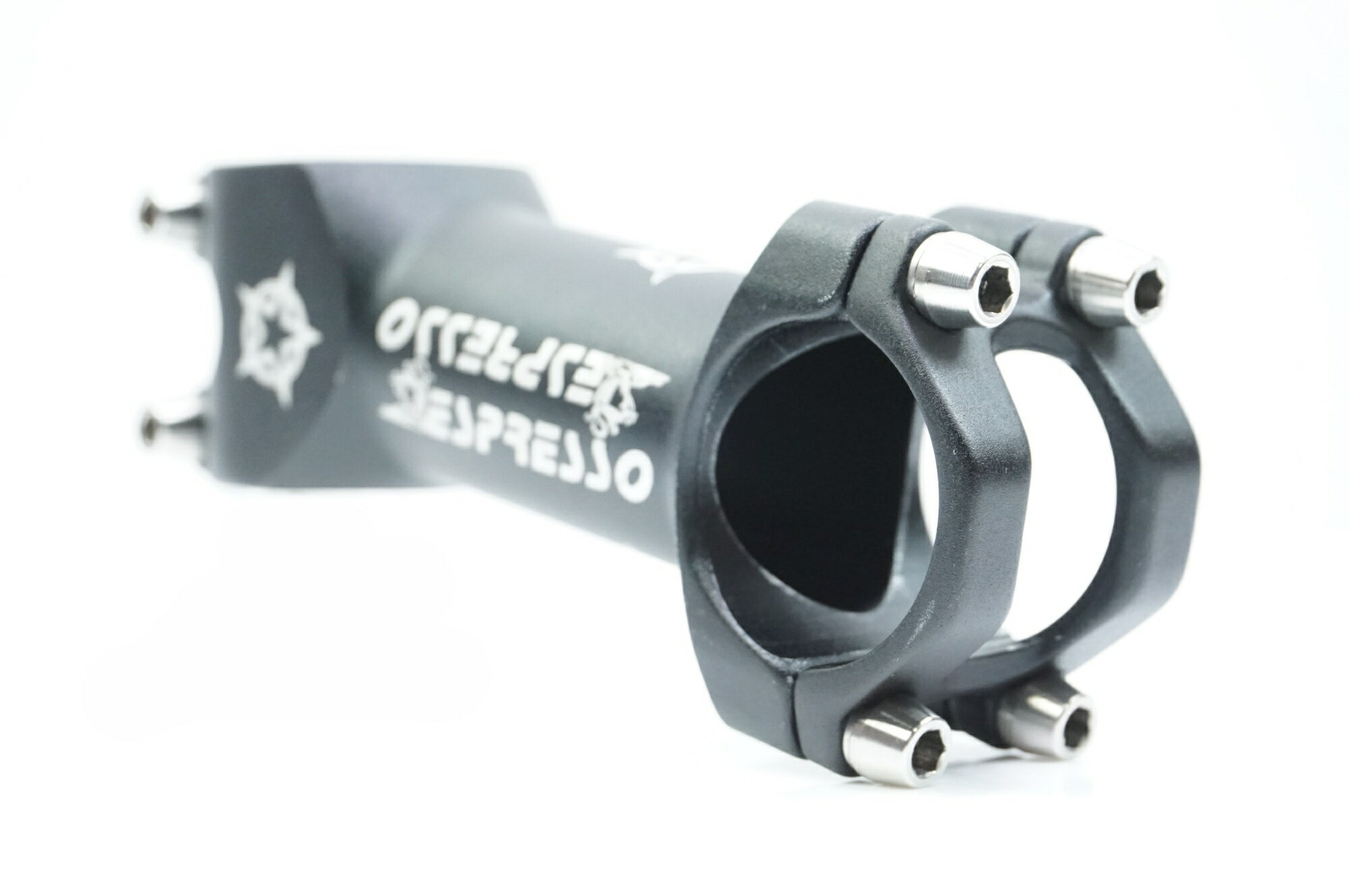 ■商品情報 ・クランプ径：φ31.8 ・コラム径：φ28.6（OS） ・ステム長：90mm ・重量：約130g（実測値） ■状態 ・全体的にやや使用や経年に伴うキズやヨゴレがございますが、中古品としては比較的良好な状態です。 ・外箱にはややダメージ感がございます。 ■付属品 ・掲載されている画像の物が全てになります。 ■注意事項【在庫について】 在庫管理は細心の注意を払い行なっておりますが、システムの都合により在庫有と表記の商品につきましても、実在庫の反映との時間差により在庫が無い場合がございます。弊社はそれに伴う全てにおいて一切の責任は負いかねます事、何卒ご了承くださいませ。ご注文頂きました商品のご用意が出来かねました場合は、お電話とメールにてキャンセルご承諾お願いのご連絡をさせて頂きます。【掲載画像について】撮影方法やお客様の閲覧環境により、実際の商品とは違った色の見え方となる場合がございます。上記理由による返品、変更、キャンセルは一切お受け致しかねますまたシステム等の不備により、商品ページに別商品が含まれている、別カラー・仕様が掲載されている、商品情報に誤表記がある場合がございますご不明点がございましたら必ずご注文前にお問い合わせくださいませ。