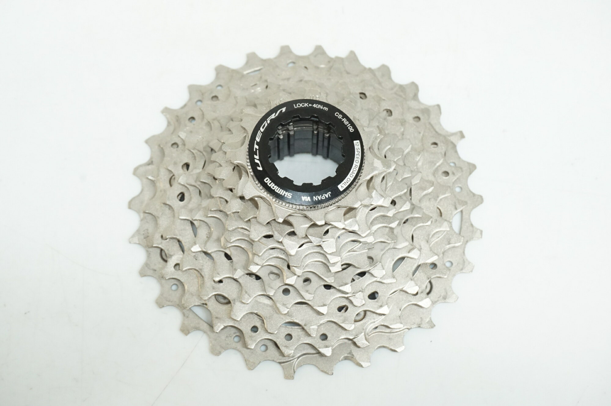 ■商品情報 11-30T 286g ■状態 やや使用感ございますが、摩耗は殆どなく非常に良好な状態でございます。 写真はなるべく実際の色に近付けておりますが、閲覧する環境によって色が異なる場合がございます。 ■付属品 掲載している画像の物が全てになります。 ※掲載されていない物は欠品となります。 　また、欠品している物は取り寄せなど出来かねる為予めご了承ください。 ■注意事項【在庫について】 在庫管理は細心の注意を払い行なっておりますが、システムの都合により在庫有と表記の商品につきましても、実在庫の反映との時間差により在庫が無い場合がございます。弊社はそれに伴う全てにおいて一切の責任は負いかねます事、何卒ご了承くださいませ。ご注文頂きました商品のご用意が出来かねました場合は、お電話とメールにてキャンセルご承諾お願いのご連絡をさせて頂きます。【掲載画像について】撮影方法やお客様の閲覧環境により、実際の商品とは違った色の見え方となる場合がございます。上記理由による返品、変更、キャンセルは一切お受け致しかねますまたシステム等の不備により、商品ページに別商品が含まれている、別カラー・仕様が掲載されている、商品情報に誤表記がある場合がございますご不明点がございましたら必ずご注文前にお問い合わせくださいませ。