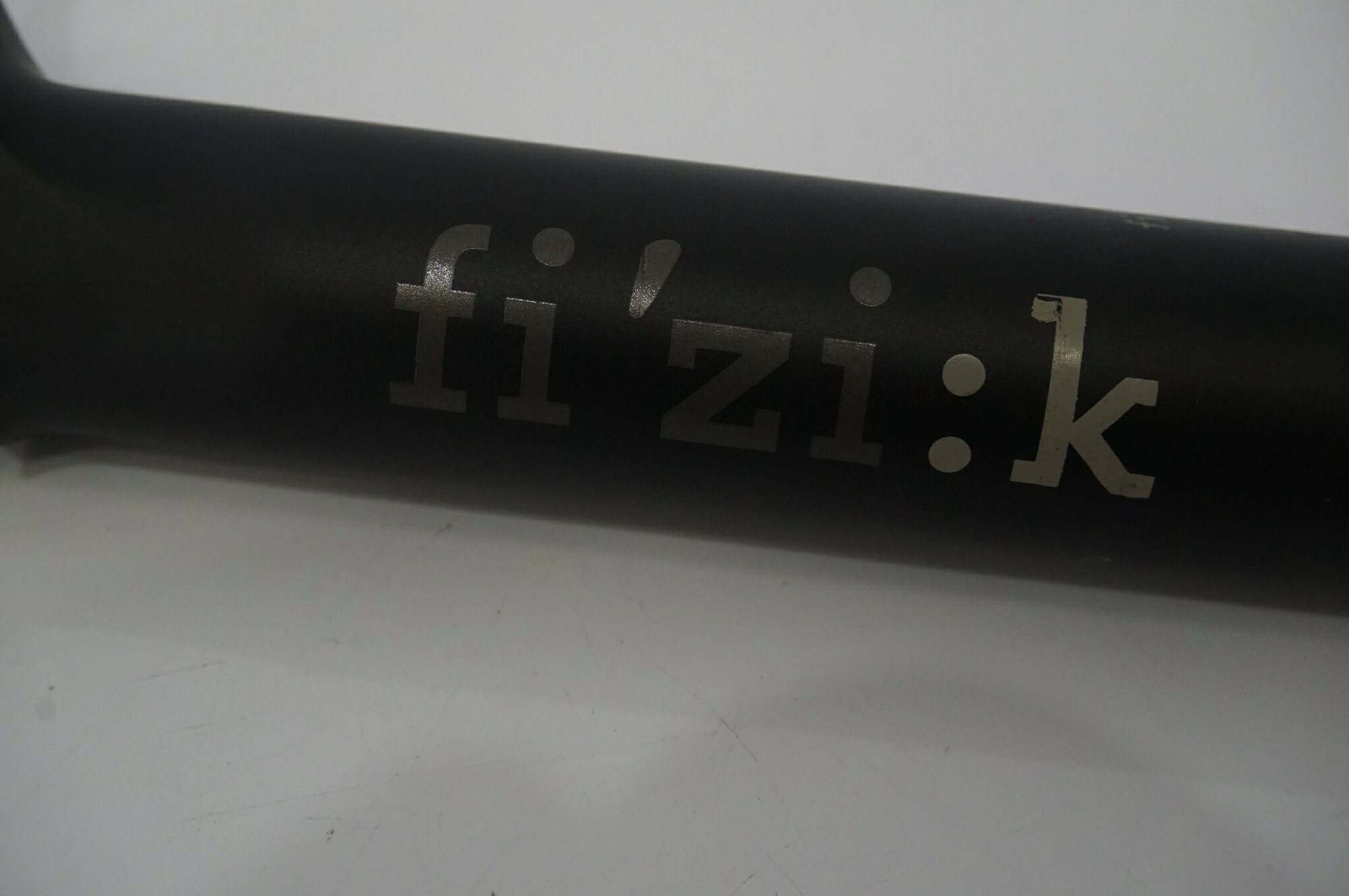 【中古】 FIZIK 「フィジーク」 CYRANO φ31.6 330mm シートポスト / バイチャリ浜松店