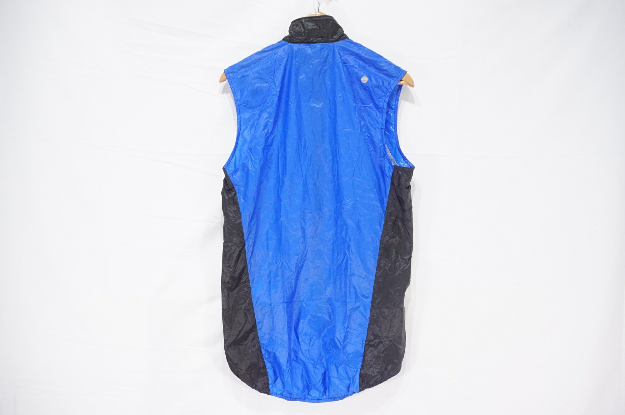 buychariの【中古】 MONTANE 「モンテイン」 サイズSMALL サイクルベスト / バイチャリAKIBA店｜アングル2