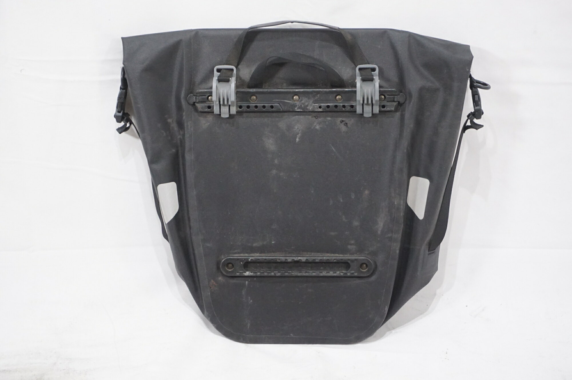 【中古】 MONT-BELL 「モンベル」 ドライ サイドバッグ20 パニアバッグ / バイチャ...