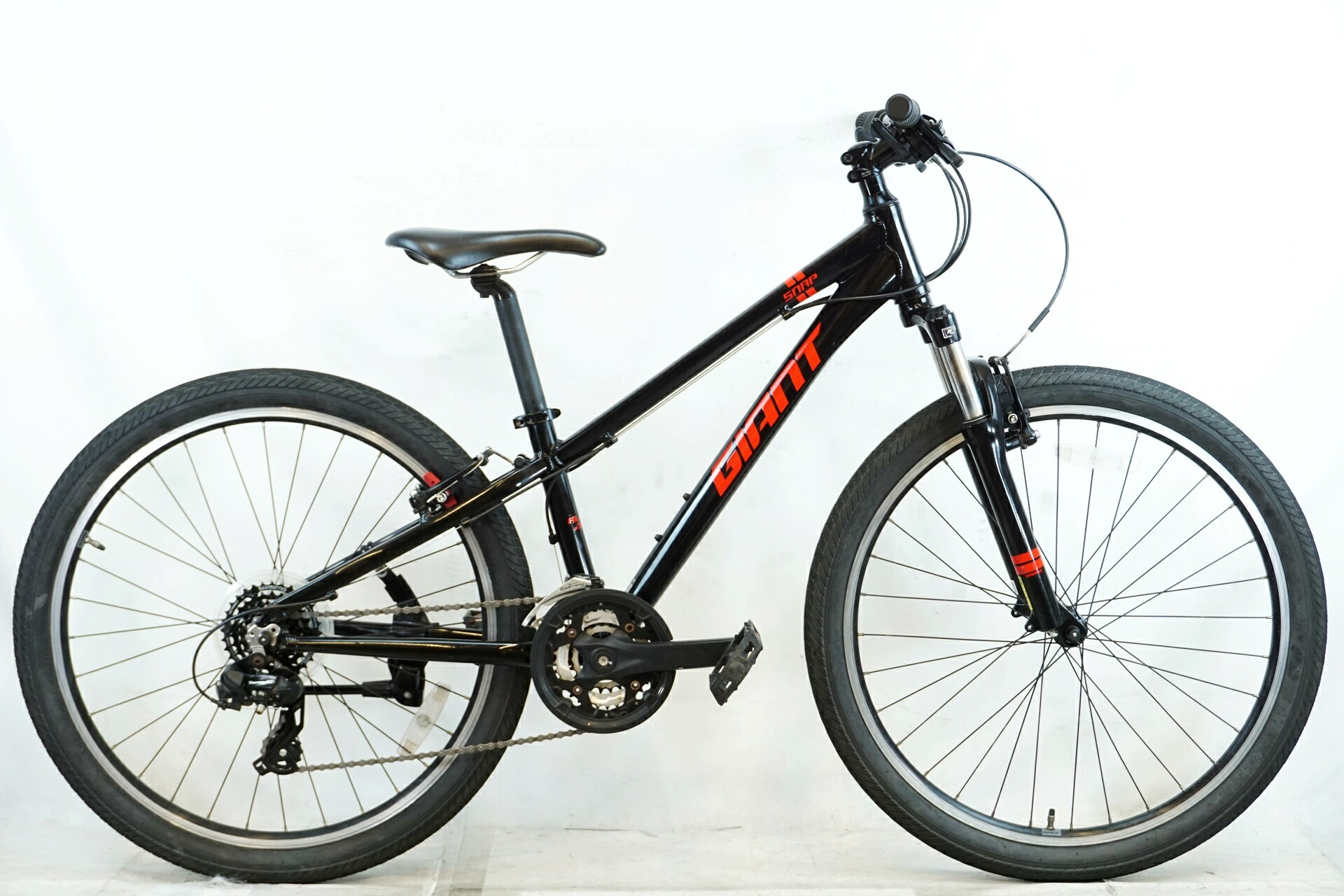 ジャイアント ロードバイク キッズ タイヤおまけ。 2023 GIANT Bicycles | KIDS