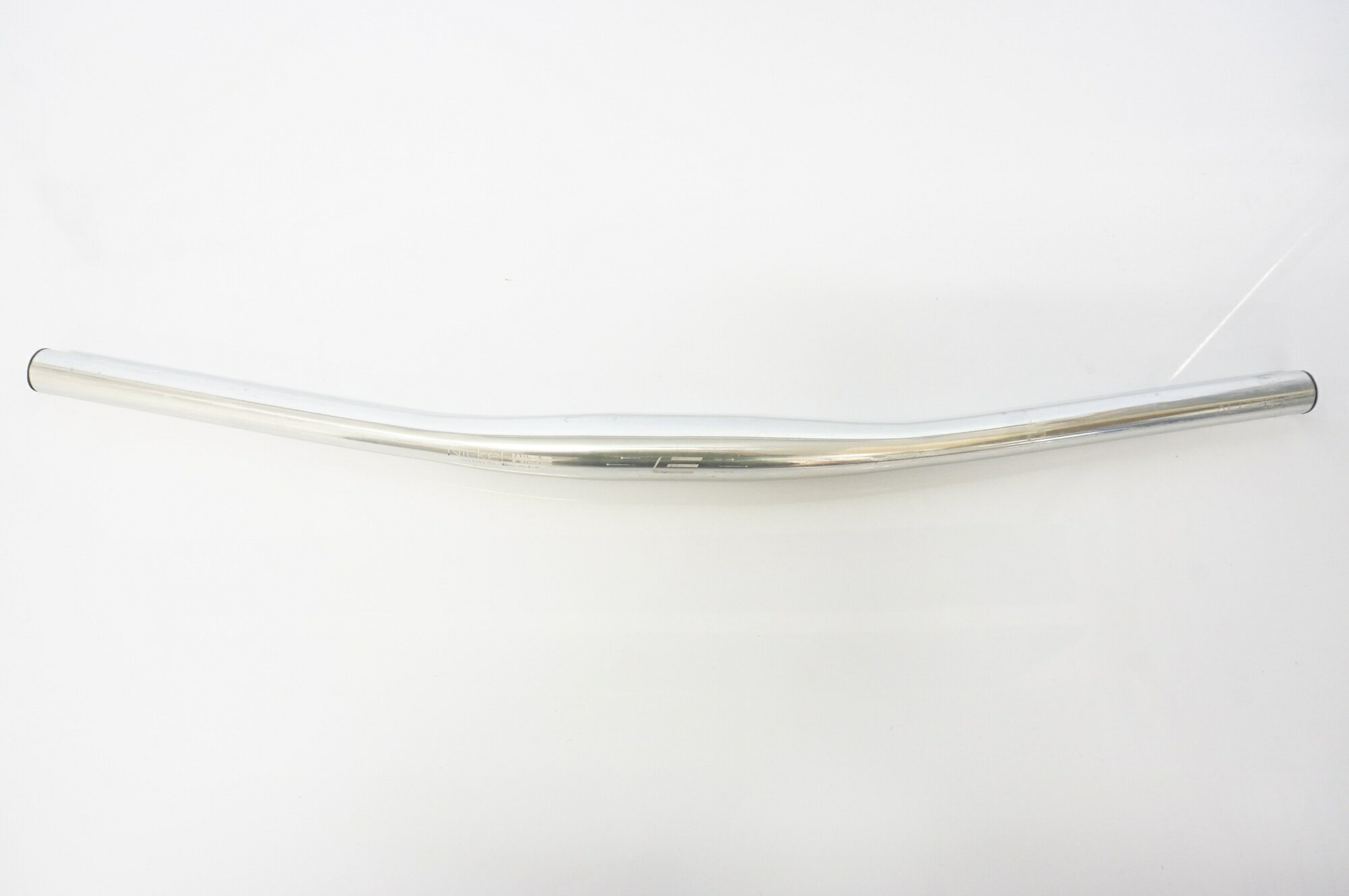 ■商品情報 ・φ31.8 ・ 620mm ・シルバー」 ■状態 ・使用に伴う小キズ、ヨゴレがございます。 ・掲載画像以外にも細かい傷や多少の汚れがございます。 【付属品】 ※画像に掲載している物で全てでございます。 ※画像にないものは欠品となりますためご注意ください。 ■注意事項【在庫について】 在庫管理は細心の注意を払い行なっておりますが、システムの都合により在庫有と表記の商品につきましても、実在庫の反映との時間差により在庫が無い場合がございます。弊社はそれに伴う全てにおいて一切の責任は負いかねます事、何卒ご了承くださいませ。ご注文頂きました商品のご用意が出来かねました場合は、お電話とメールにてキャンセルご承諾お願いのご連絡をさせて頂きます。【掲載画像について】撮影方法やお客様の閲覧環境により、実際の商品とは違った色の見え方となる場合がございます。上記理由による返品、変更、キャンセルは一切お受け致しかねますまたシステム等の不備により、商品ページに別商品が含まれている、別カラー・仕様が掲載されている、商品情報に誤表記がある場合がございますご不明点がございましたら必ずご注文前にお問い合わせくださいませ。