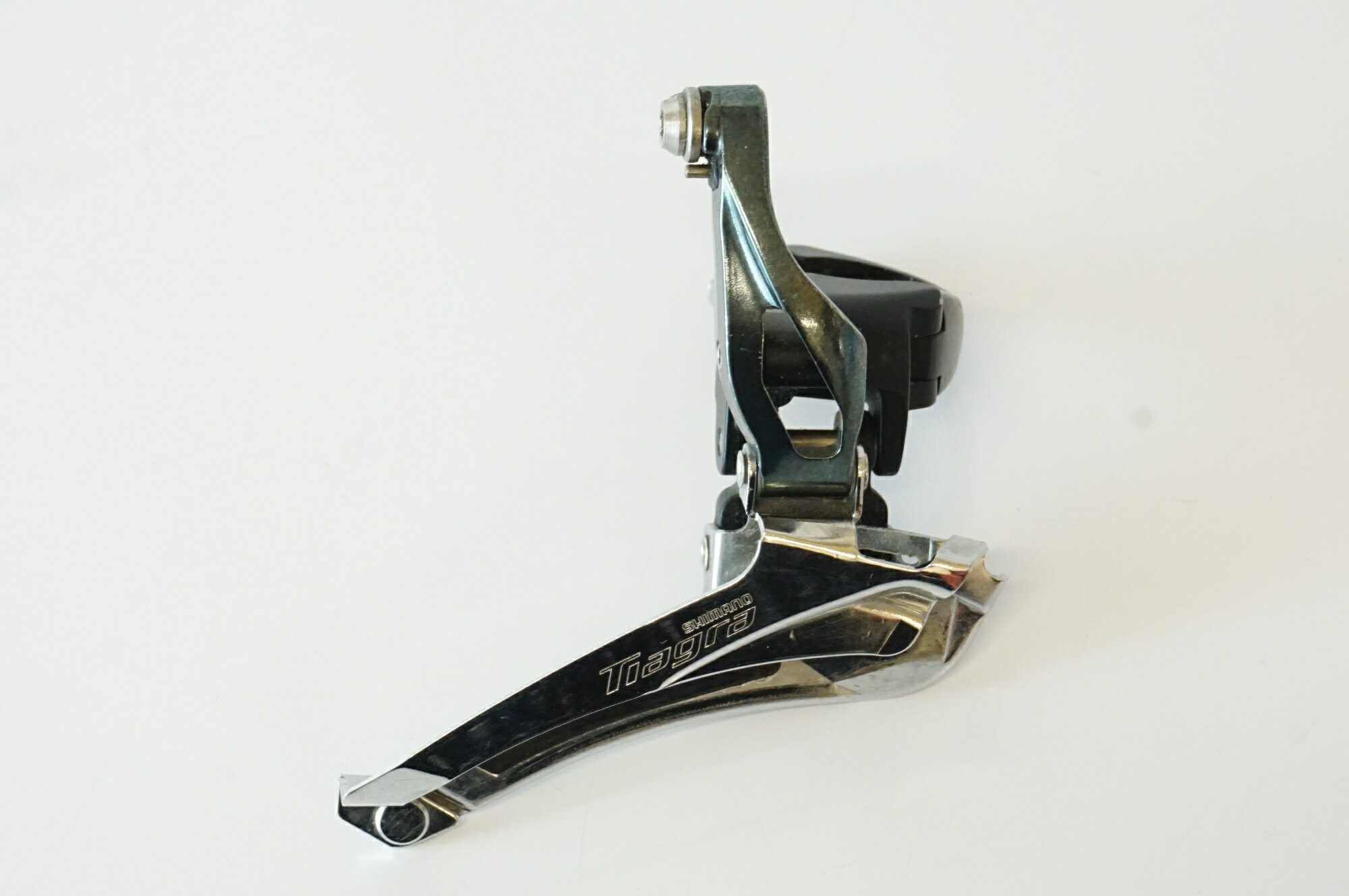 【中古】 SHIMANO 「シマノ」 TIAGRA FD-4700 バンド式 フロントディレイラー / バ...