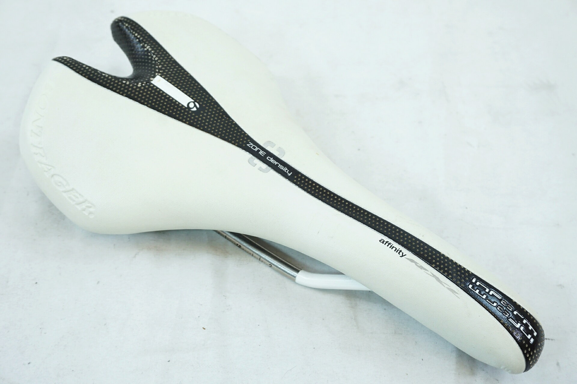 乐天商城 - 【中古】 BONTRAGER 「ボントレガー」 AFFINITY RXL サドル / バイチャリ有明ガーデン店