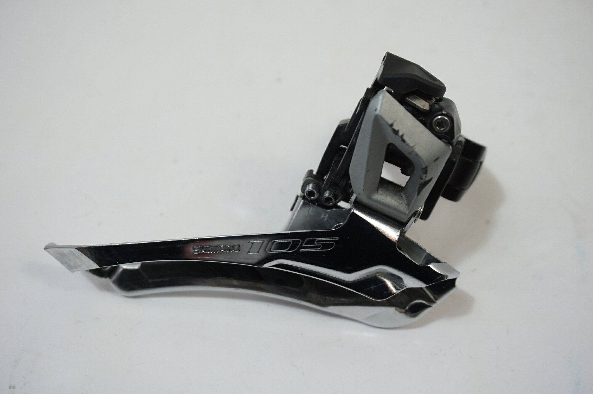  SHIMANO 「シマノ」 105 FD-5801 フロントディレイラー / バイチャリ世田谷店