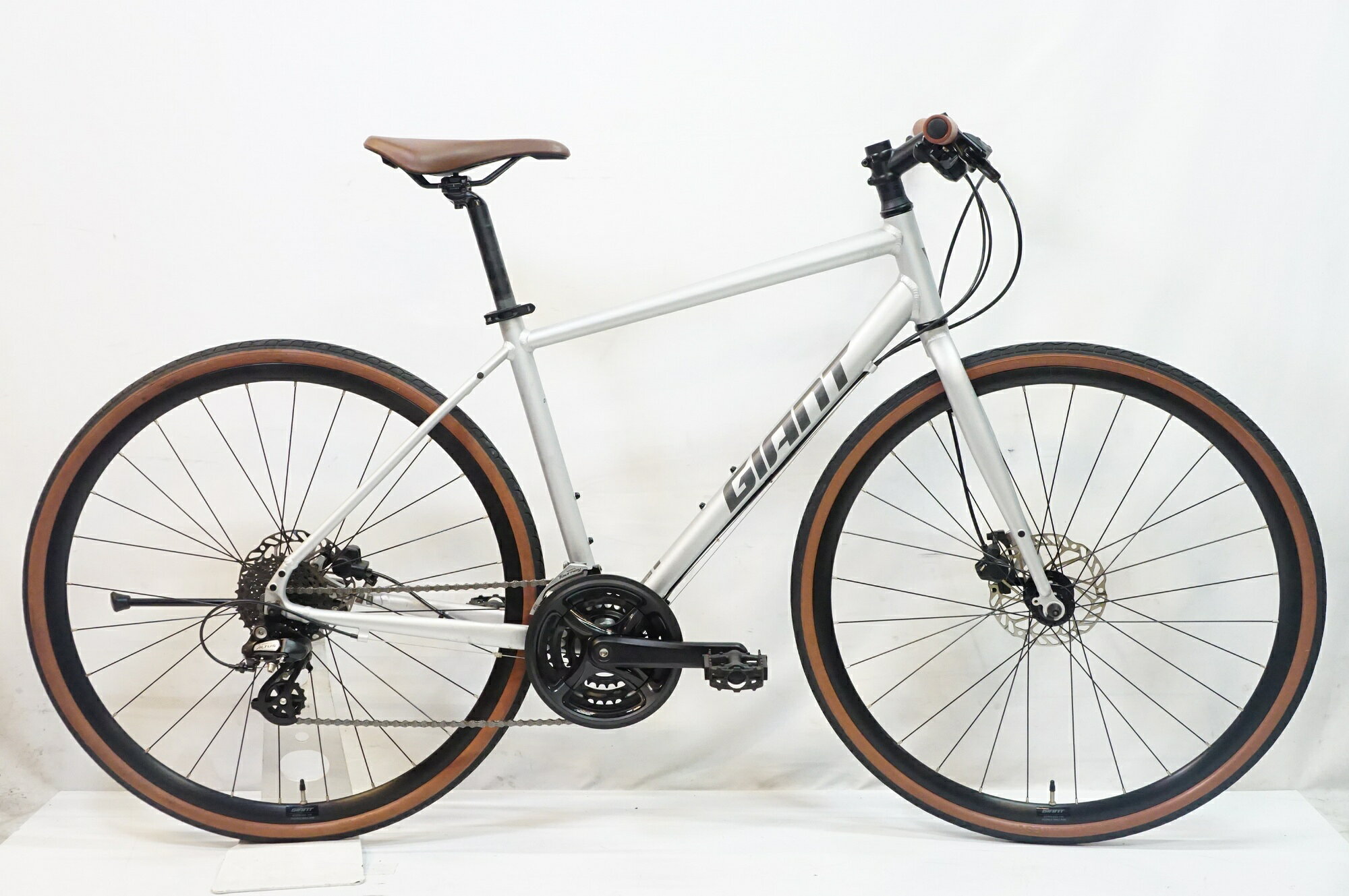 楽天市場】giant（クロスバイク｜自転車・サイクリング）：スポーツ