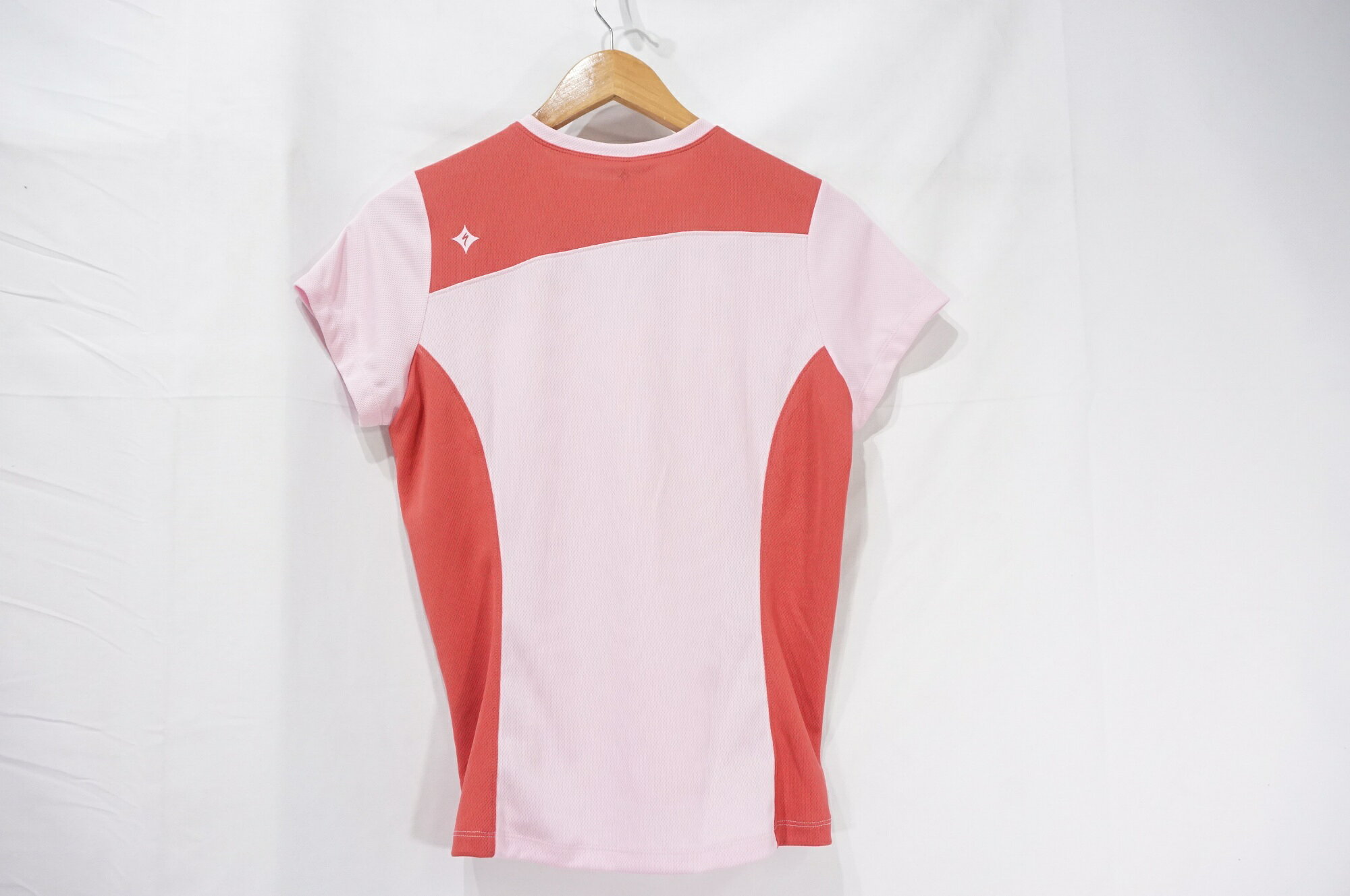 buychariの【中古】 SPECIALIZED 「スペシャライズド」 Sサイズ レディース ジャージ / バイチャリAKIBA店｜アングル2