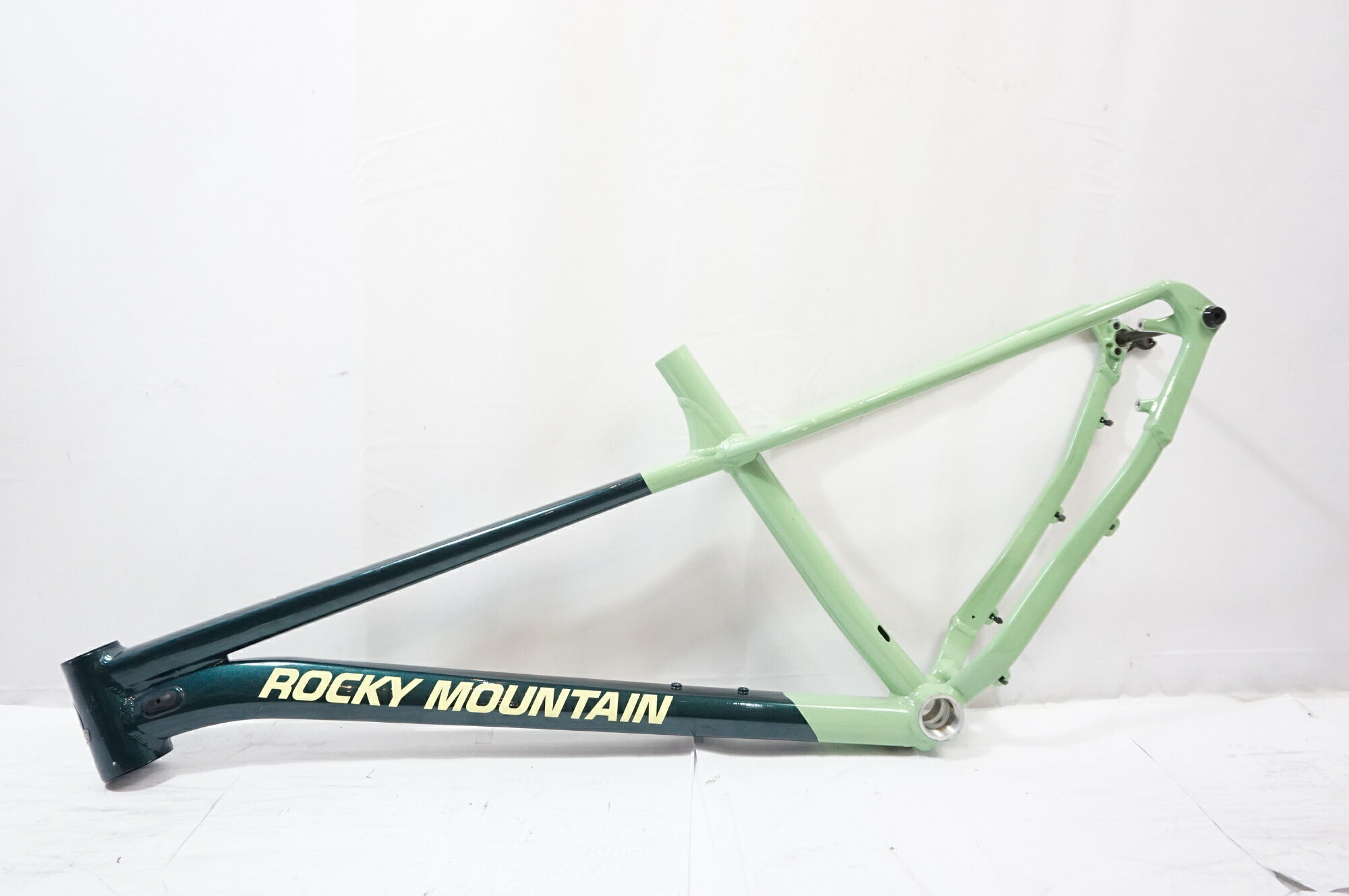 buychariの【中古】 ROCKY MOUNTAIN 「ロッキーマウンテン」 GROWLER 20 2024年モデル フレーム / バイチャリ世田谷店｜アングル2