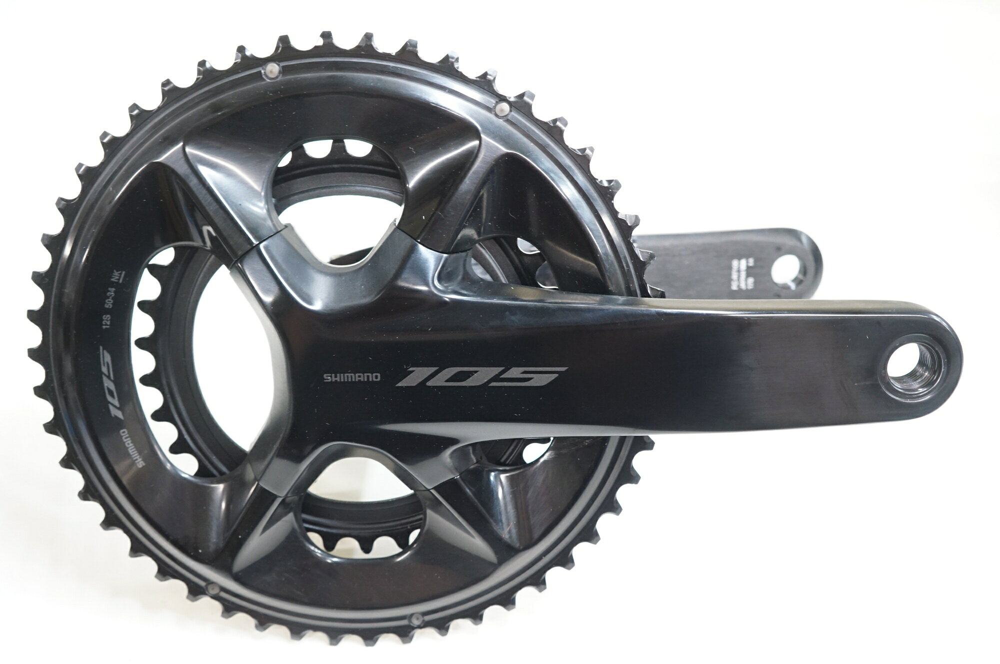 ■詳細・歯数：50-34T・対応速数：12s・クランク長：170mm■状態・比較的使用感は少なく、中古品として綺麗な印象でございます。・レフトアーム固定サイドキャップが欠品している状態でございます。【付属品】※画像に掲載している物で全てでございます。※商品の一部でも画像に無いものは欠品となり、返品返金は致しかねます為ご注意ください。　 ■注意事項【在庫について】 在庫管理は細心の注意を払い行なっておりますが、システムの都合により在庫有と表記の商品につきましても、実在庫の反映との時間差により在庫が無い場合がございます。弊社はそれに伴う全てにおいて一切の責任は負いかねます事、何卒ご了承くださいませ。ご注文頂きました商品のご用意が出来かねました場合は、お電話とメールにてキャンセルご承諾お願いのご連絡をさせて頂きます。【掲載画像について】撮影方法やお客様の閲覧環境により、実際の商品とは違った色の見え方となる場合がございます。上記理由による返品、変更、キャンセルは一切お受け致しかねますまたシステム等の不備により、商品ページに別商品が含まれている、別カラー・仕様が掲載されている、商品情報に誤表記がある場合がございますご不明点がございましたら必ずご注文前にお問い合わせくださいませ。