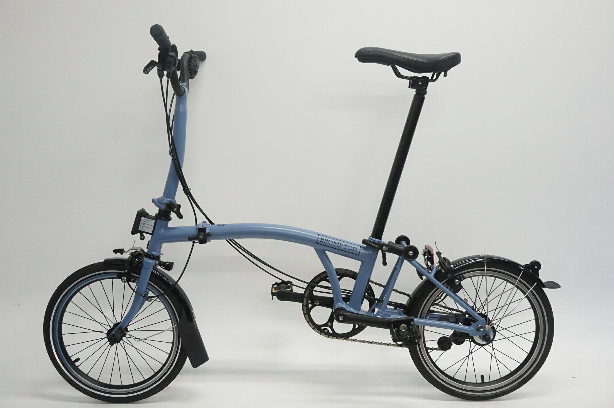 buychariの【中古】 BROMPTON 「ブロンプトン」 C LINE EXPLORE MIDDLE 2022年モデル 折り畳み自転車 / バイチャリ福岡店｜アングル2
