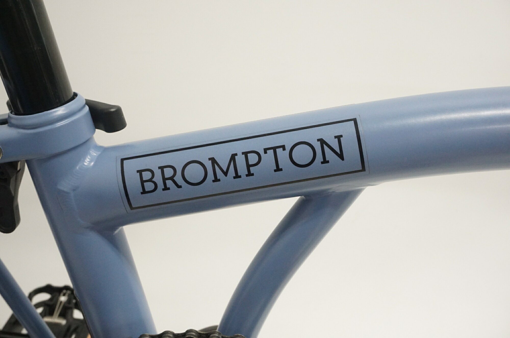 buychariの【中古】 BROMPTON 「ブロンプトン」 C LINE EXPLORE MIDDLE 2022年モデル 折り畳み自転車 / バイチャリ福岡店｜アングル3