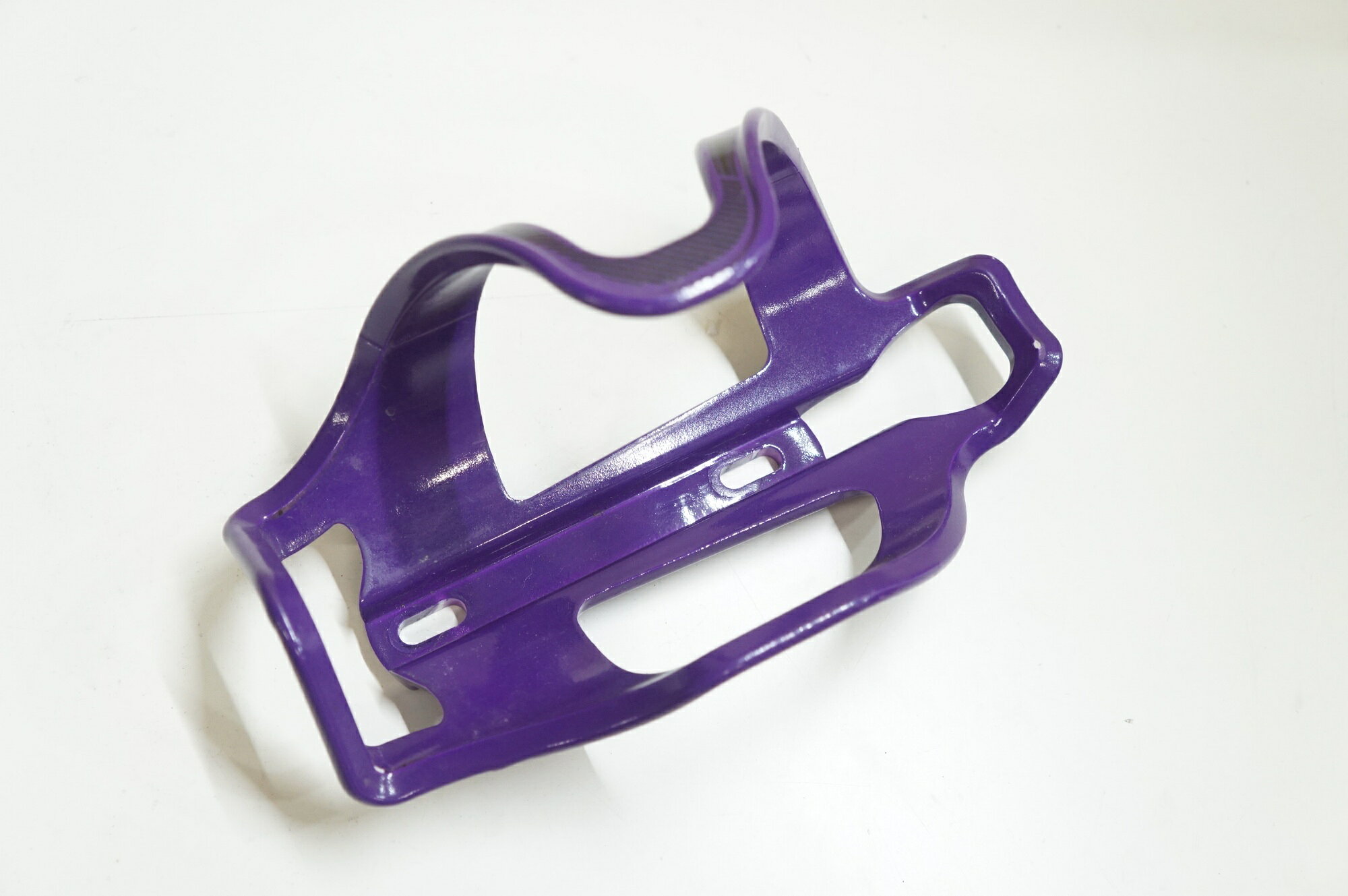 ■状態・使用に伴う小キズ、ヨゴレ等がございます。【付属品】※画像に掲載している物で全てでございます。※商品の一部でも画像に無いものは欠品となり、返品返金は致しかねます為ご注意ください。　 ■注意事項【在庫について】 在庫管理は細心の注意を払い行なっておりますが、システムの都合により在庫有と表記の商品につきましても、実在庫の反映との時間差により在庫が無い場合がございます。弊社はそれに伴う全てにおいて一切の責任は負いかねます事、何卒ご了承くださいませ。ご注文頂きました商品のご用意が出来かねました場合は、お電話とメールにてキャンセルご承諾お願いのご連絡をさせて頂きます。【掲載画像について】撮影方法やお客様の閲覧環境により、実際の商品とは違った色の見え方となる場合がございます。上記理由による返品、変更、キャンセルは一切お受け致しかねますまたシステム等の不備により、商品ページに別商品が含まれている、別カラー・仕様が掲載されている、商品情報に誤表記がある場合がございますご不明点がございましたら必ずご注文前にお問い合わせくださいませ。