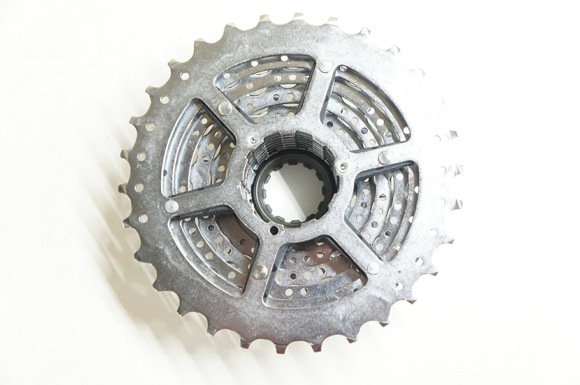 buychariの【中古】 SHIMANO 「シマノ」 CS-HG51 11-30T スプロケット / バイチャリ大宮店｜アングル2