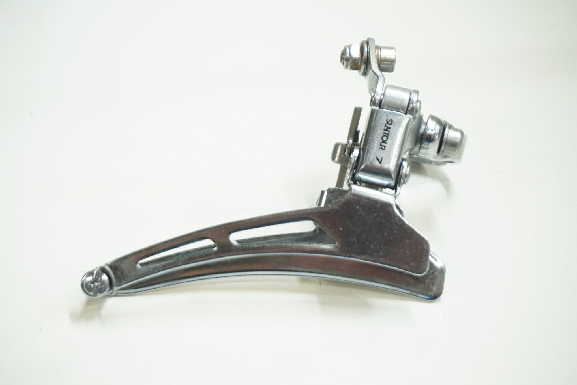 【中古】 SUNTOUR 「サンツアー」 7 フロントディレイラー / バイチャリ大宮店
