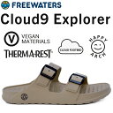 freewaters 「 Cloud9 Explorer 」 UO-010 CALIRORNIAで生まれたfreewatersは海を感じるデザイン、コンセプトに加え、 様々なアウトドア アクティビティにフィットするアイテムを提案しています。 フリーウォータースのシューズを履くと、気分は一気にバケーションモード! 履き心地の良さとカジュアルスタイルがフリーウォータースの特徴です。 freewaters製品の総売り上げの1％が、不衛生な水が蔓延する地域や集落に、 安全な飲料水を提供するプロジェクトへの寄付金となります。 ブランドの立ち上げ時から『柔らかいだけ』、『足裏にフィットするだけ』ではない、どれだけ歩いても疲れにくい『究極のクッション性』を追い求めてきました。 2020年にリリースされた【Cloud9 Footbed】の開発で、その追い求めてきたクッション性を実現し、大ヒット商品となりました。 ただ柔らかいだけでなく反発性も共存させるために特殊な配合を加えた独自開発のEVAを使用し、それを適度な温度と時間で熱成型することにより硬すぎず、柔らかすぎない素材を開発することに成功しました。 Therm-A-Rest社の技術提携を受けて誕生したコンフォートサンダルでアイキャッチかつ斬新なデザインのフットベッドは見た目だけではなく、クッション性能も非常に高いです。 Therm-A-Rest特有の溝により通気性、速乾性もあり、足裏の接地面を減らすことで、べたつきを抑え、長時間快適に過ごすことができます。水抜けも良いのでアウトドア好きな方のみならず水回りでの使用にも適したコンフォートサンダルです。 【植物由来の原料】 現在徐々に石油から植物由来の原料を使った製品が増えてきています。【Cloud9 Footbed】のEVA 素材は、ひまし油によって作られており、ひまし油の元となるのはトウゴマの実、その実がなる木は成長する際、多くの炭酸ガスを吸収し、大気中の二酸化炭素を削減します。 ※お使いのモニターや機種によって、色の見え方が掲載の写真と異なる場合がございます。 ※ブランドまたはアイテムにより、表記のサイズに若干の差がある場合がございます。 ※販売価格は入荷の時期によって変動する場合があります。予めご了承下さいませ。 ※店頭や他サイトでも販売しておりますので、随時在庫が変動しております。 ご注文が確定しても、タイミングによっては商品がご用意出来ない場合がございます。 #freewaters #フリーウォータース #SANDAL #サンダル #リカバリーサンダル #スライドサンダル #ビーチサンダル #ストラップサンダル #フットウェア #ルームシューズ #キャンプ #グランピング #アウトドア #メンズ #レディース #サーフブランド #SURF #SKATE #CALIRORNIA #カリフォルニア