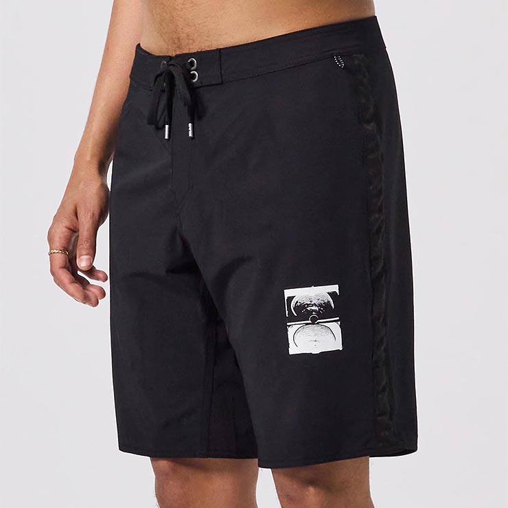 【クリアランスセール】 ボードショーツ ストレッチショーツ FORMER フォーマー ANDERSON 18.5 TRUNK FBO-25201 BLK 25SU 日本代理店正規品