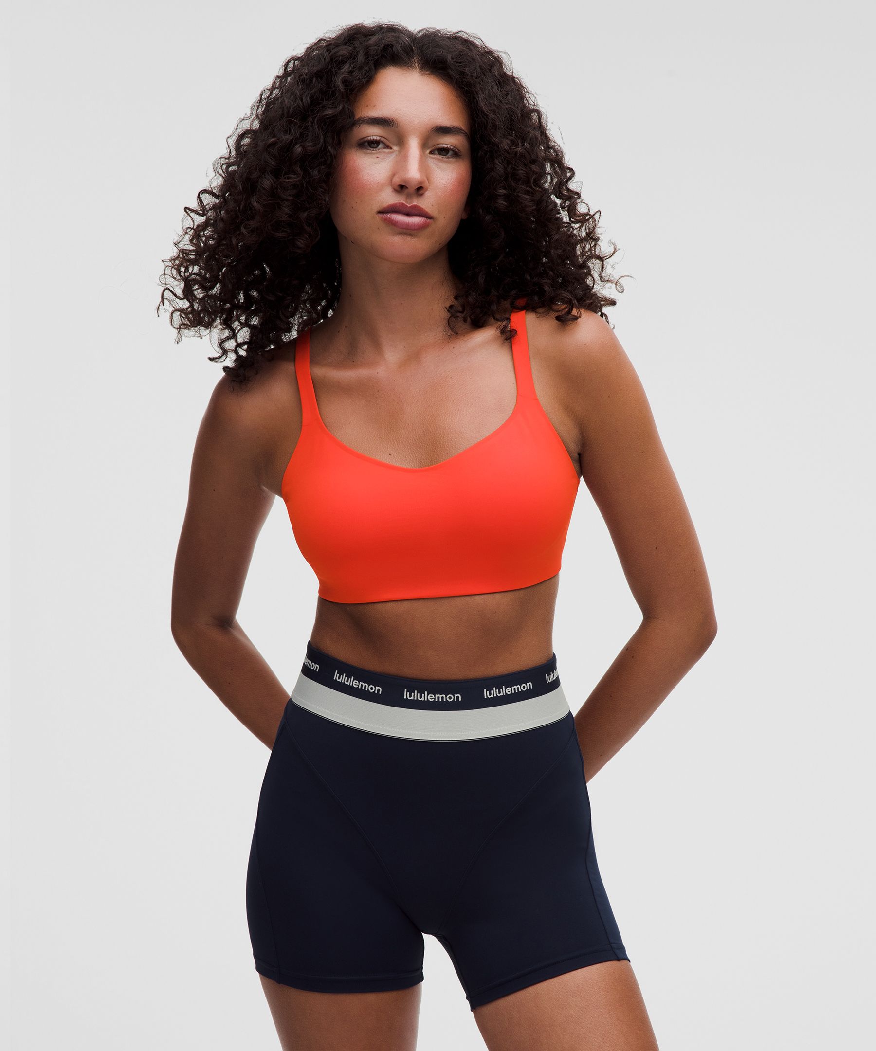 [公式] ルルレモン lululemon 女性 ルルレモン LightLift オープンバックブラ *ラ...