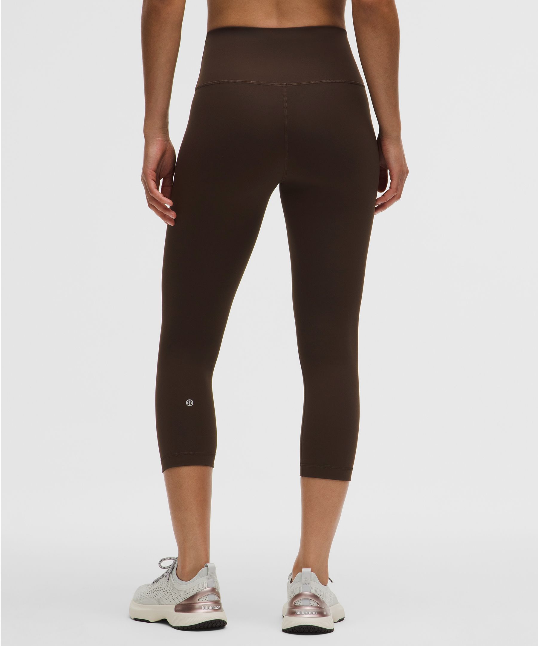 ルルレモン 公式ショップの[公式] ルルレモン lululemon 女性 Wunder Train ハイライズクロップパンツ 21インチ - レギンス - ハイキング｜アングル3