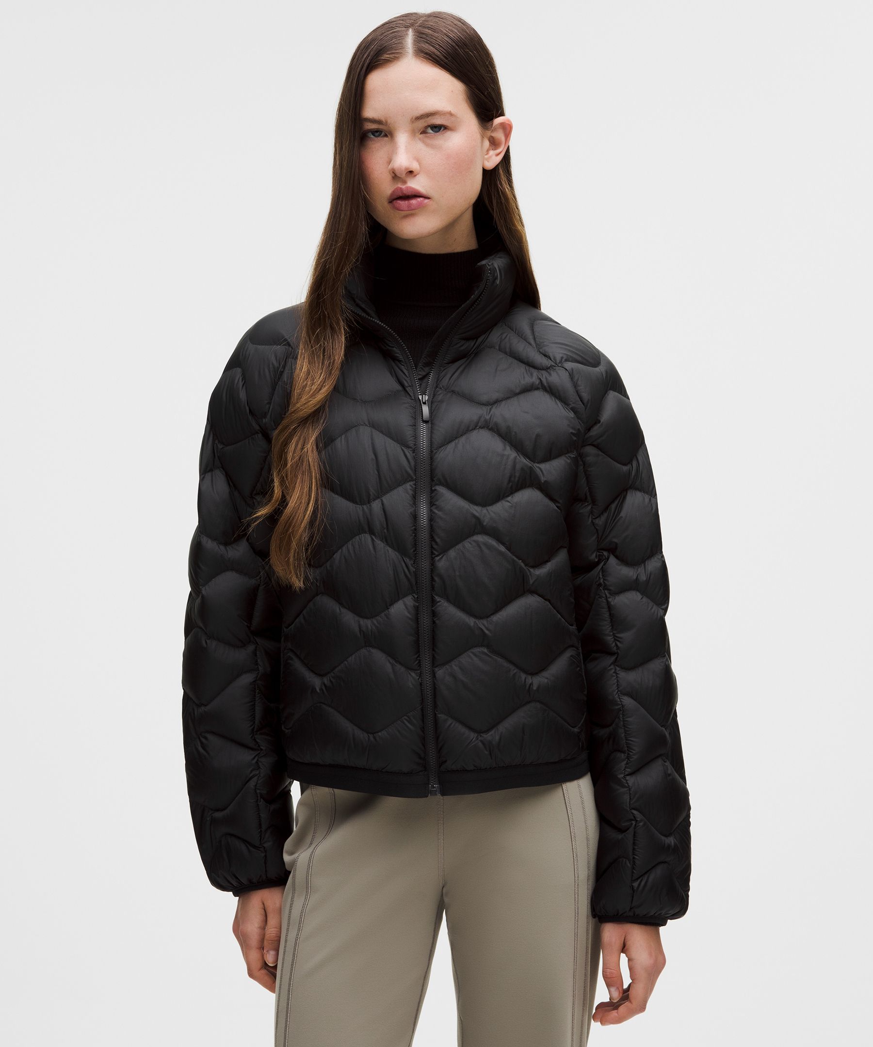 [公式] ルルレモン lululemon 女性 Featherweight 900ダウンフィル キルトジャケット - コート＆ジャケット - カジュアル