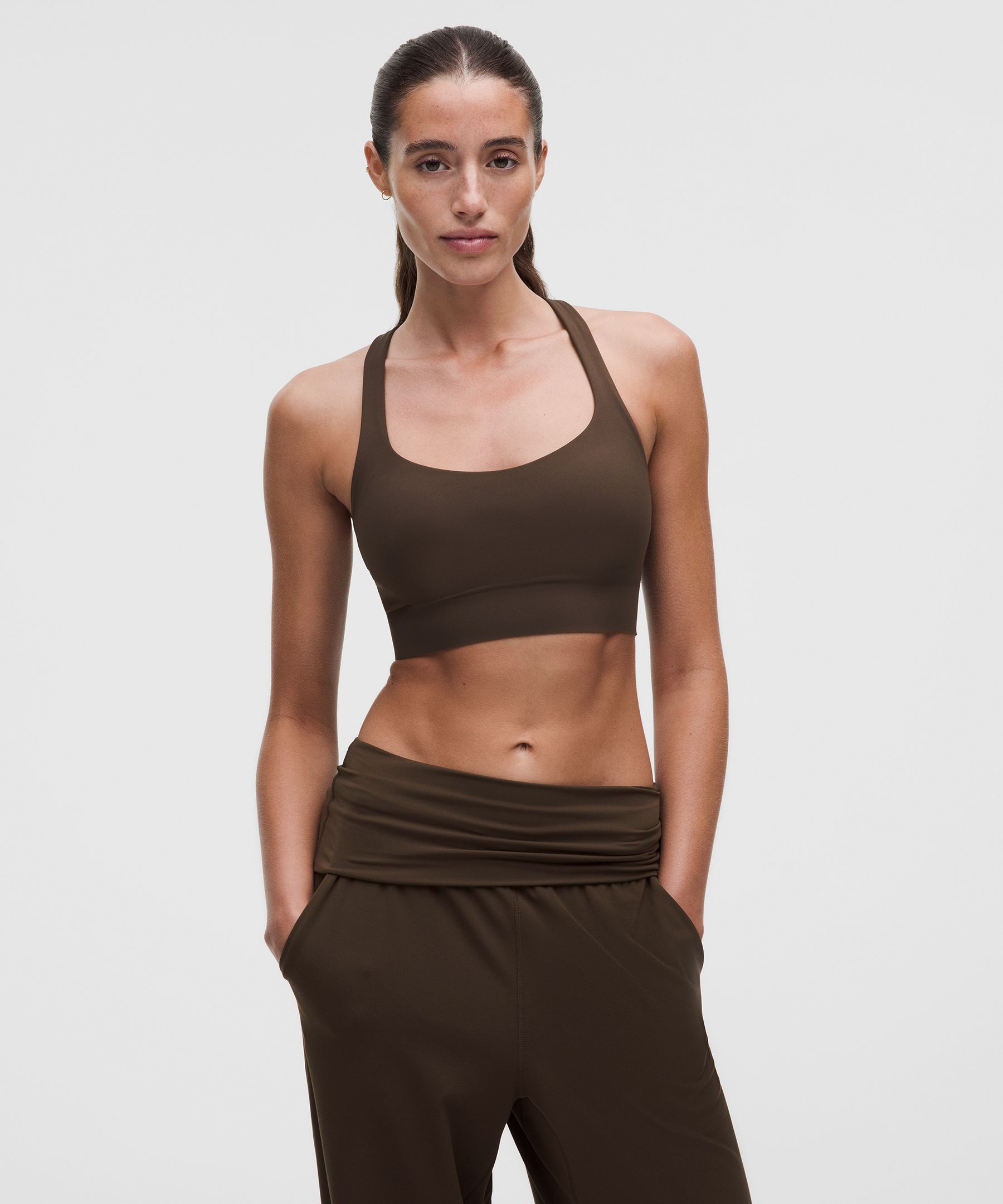 [公式] ルルレモン lululemon 女性 FlexyFlex ストラッピー ロングライン ヨガブラ *ライトサポート、A-Cカップ - スポーツブラ - ダンス