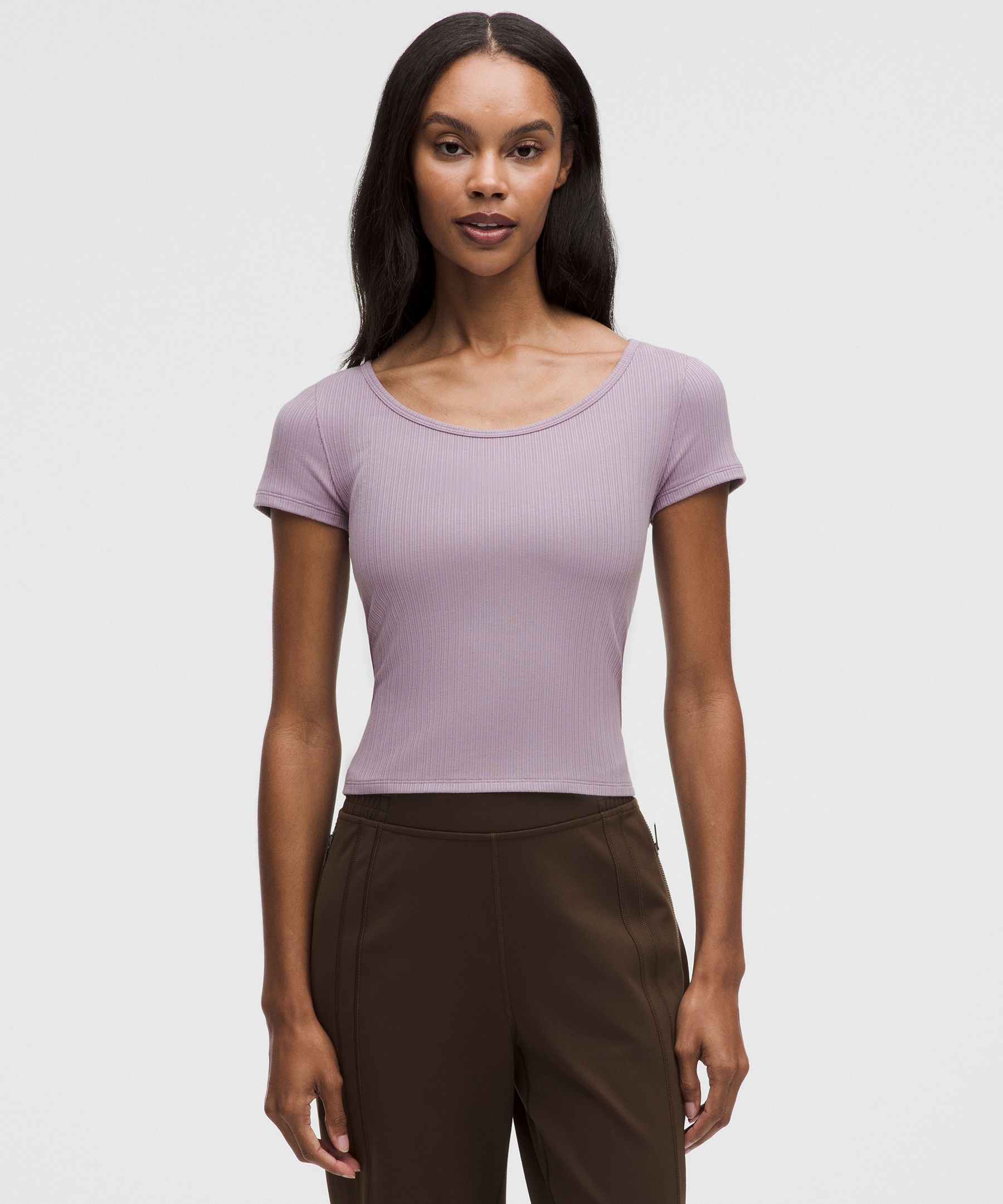  ルルレモン lululemon 女性 Hold Tight マイクロリブ クロスバックTシャツ - Tシャツ - カジュアル