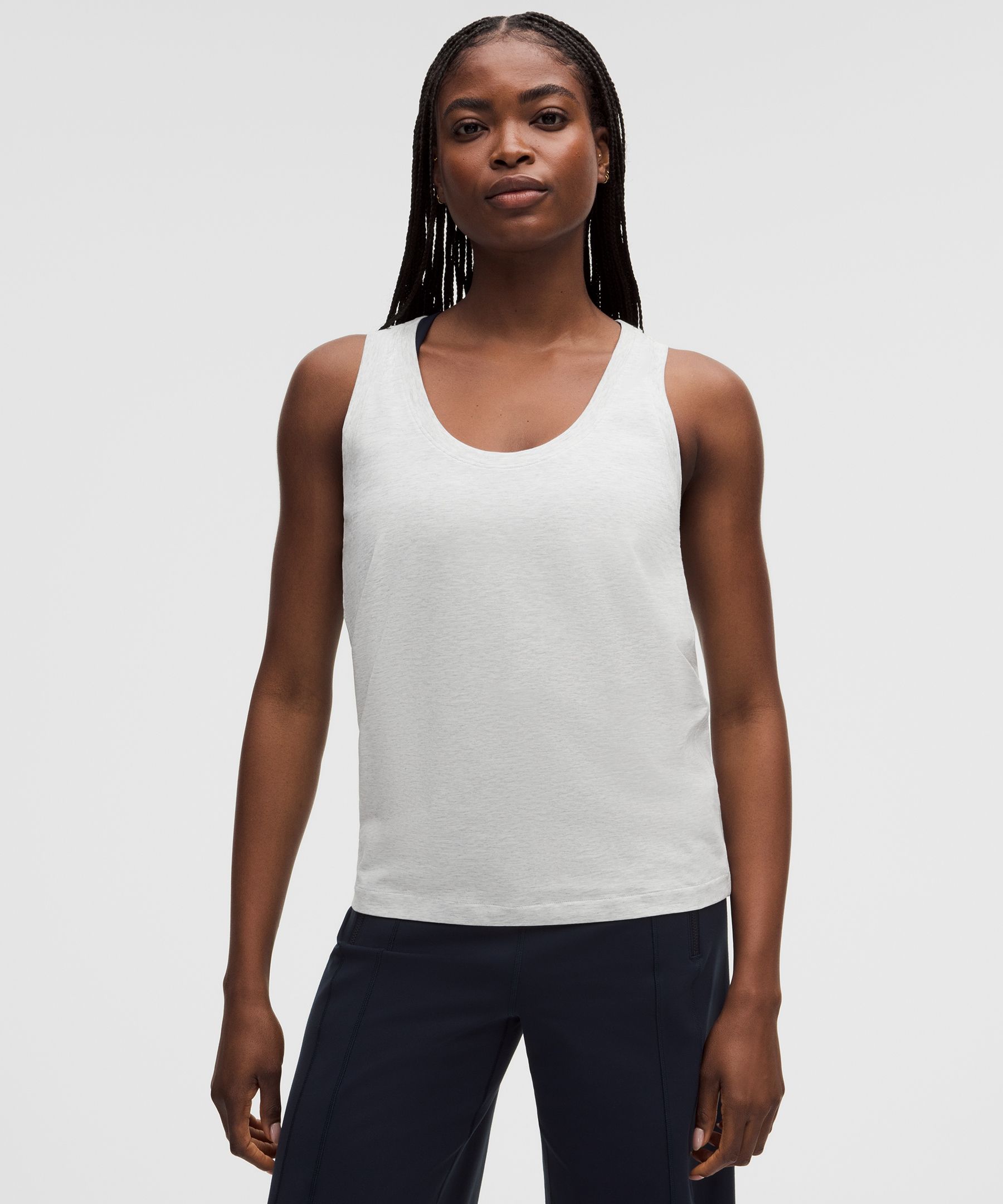 [公式] ルルレモン lululemon 女性 The Classic ジャージータンクトップ - タンクトップ - カジュアル