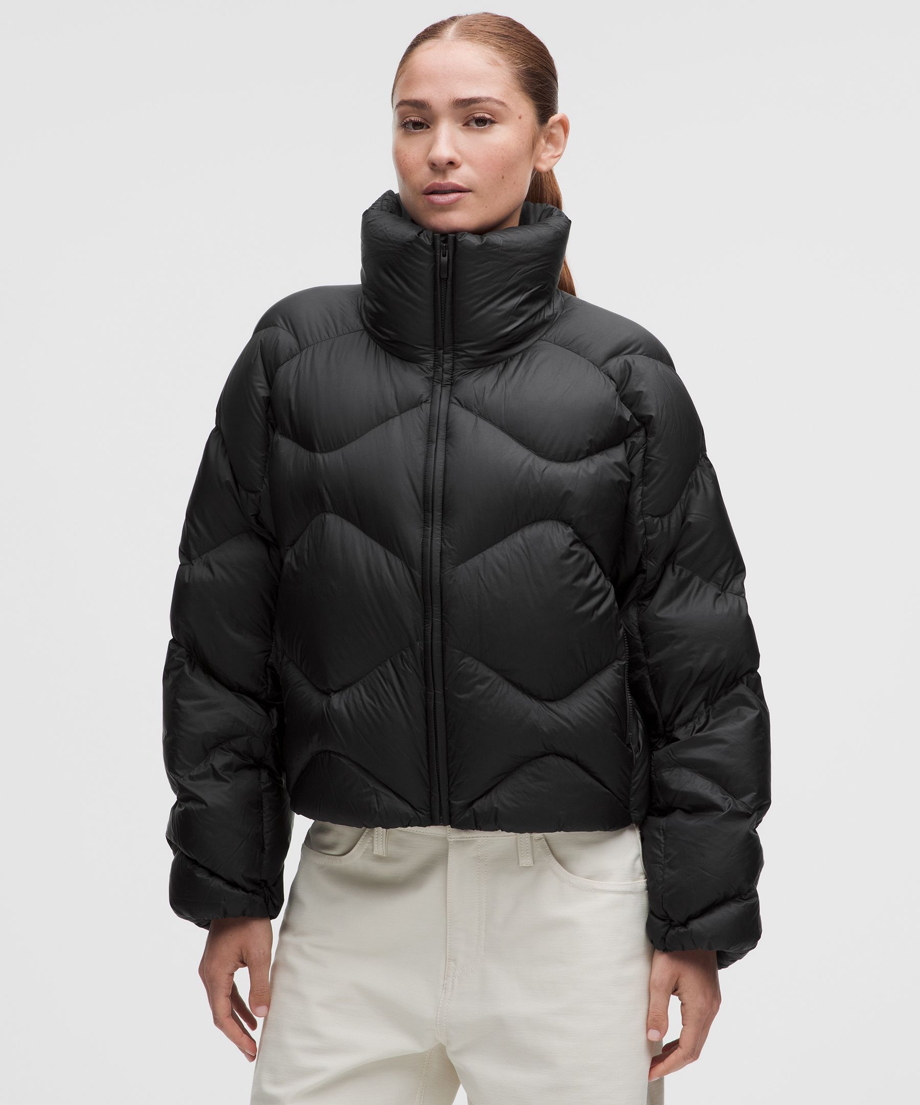 [公式] ルルレモン lululemon 女性 ウィメンズ Featherweight クロップキルトパファー - コート＆ジャケット - カジュアル