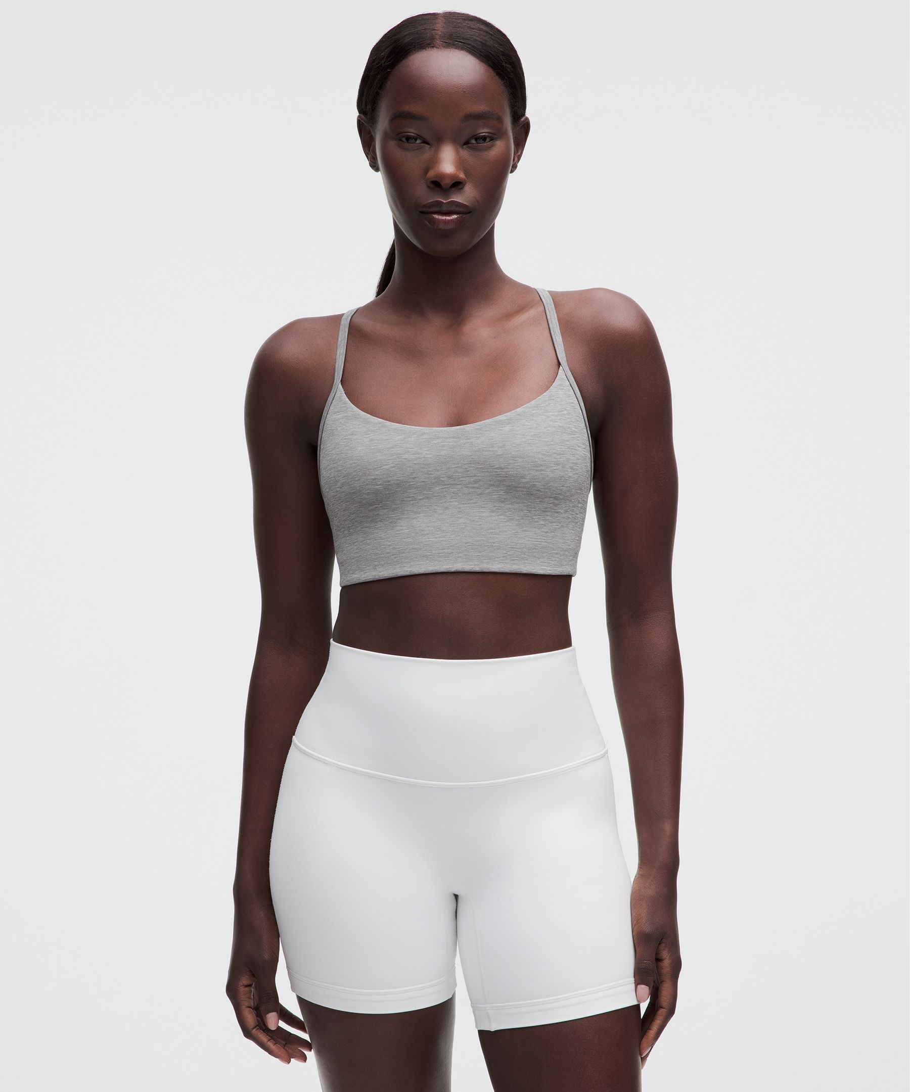 [公式] ルルレモン lululemon 女性 Flow Y ブラ ライトサポート、A/Bカップ *アッ...