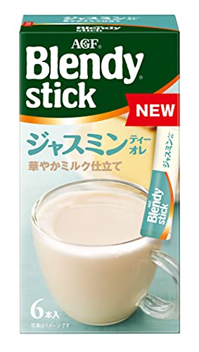 小容量シリーズ・ 6個 (x 6) ・メーカー名:AGF・ブランド名:ブレンディ スティック・商品タイプ:スティックコーヒー(ミルク入り)・原産国:日本・原材料:クリーミングパウダー(乳成分を含む)(国内製造)、砂糖、脱脂粉乳、ジャスミン茶エキスパウダー / pH調整剤、乳たん白、香料(乳由来)、甘味料(アスパルテーム・L-フェニルアラニン化合物、アセスルファムK)、乳化剤、微粒酸化ケイ素、調味料(アミノ酸等)、ビタミンC、クチナシ色素説明 商品紹介 「カフェオレは、得意なんです。ブレンディ。」でおなじみの「Blendy(ブレンディ)」 スティックは、クリーミー&スイートな味わいがスティック1本で手軽にマグカップサイズで楽しめる人気のインスタント スティックシリーズです。 AGF(エージーエフ) 「ブレンディ」 スティック ジャスミンティーオレ 6本は、ジャスミンの上品で華やかな香り、クリーミーなのにスッキリとした甘さが楽しめるジャスミンミルクティーです。1杯1杯がいつも新鮮な個包装スティックタイプ。 スティック1本にいつもの半分のお湯と氷を入れれば、簡単にアイスジャスミンティーオレもお楽しみいただけます。 原材料・成分 クリーミングパウダー(乳成分を含む)(国内製造)、砂糖、脱脂粉乳、ジャスミン茶エキスパウダー / pH調整剤、乳たん白、香料(乳由来)、甘味料(アスパルテーム・L-フェニルアラニン化合物、アセスルファムK)、乳化剤、微粒酸化ケイ素、ビタミンC、クチナシ色素、調味料(アミノ酸)