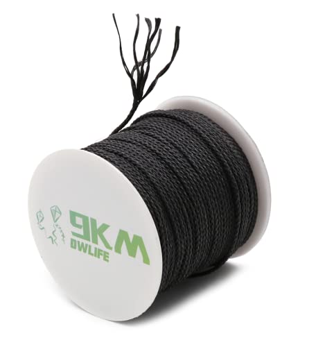 軽量ワイヤーリール/45kg(100lb) Φ0.8mm x 31M/KL4010@#JP・Size:45kg(100lb) Φ0.8mm x 31M・高強度ホローブレードコード100%ケブラー製の非延性コードは変形しにくく、凧糸（たこいと）やリッジラインなどに最適。エンドレスループやフーピースリングなど、DIY用途のライン製作にも対応です。・耐磨耗性ケブラーコードは卓越した耐摩耗性と耐切断性を備えています。荒れた表面や鋭利な物体に晒されるアウトドア環境下でも、ベアバッグ吊り下げや風鈴修理から簡易的な切断ソーとしての使用まで、あらゆる摩擦や消耗に耐えます。・難燃性ケブラーラインは独自の難燃性を有するため、キャンプストーブや煙突の結束線などにも使用。火災危険から守る防炎保護としても機能します。・軽量コード小型スプールに収まったサバイバルコードはバックパックのあらゆる隙間に収納。軽快で快適なハイキングの旅をサポートします。・多目的アウトドアライン9KM DWLIFEのケブラーロープは高い耐摩擦性を特徴とし、キャンプ、ハイキング、狩猟な