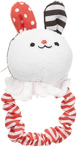 ホワイト/-/-・対象年齢 :0月以上☆あかちゃん想いシリーズ☆ 生まれて間もない赤ちゃん用だから、なめてもかんでも、にぎっても振っても安心。 特に0カ月からのラトルは、見やすいはっきりとした色使いをしています。 五感が育つ大切な時期に、赤ちゃんの発達に合わせて上手に遊べるラトルシリーズです。 商品特徴 振るとリンリン。 赤ちゃんの手首につけても使える、ファーストカラーの布製ラトル。 鈴入り。手洗いができます。 (.co.jpより)