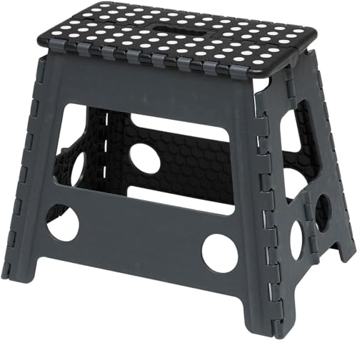 1)W48×D32×H39 ブラックブラック/使用時:48×32×39cm/10107・Style:1)W48×D32×H39 ブラック・パッケージ個数:1・メーカー型番:5284g・サイズ:折りたたみ時:52×48×4.5cm、展開時:48×32×39cm・重量:1900g・素材・材質:ポリプロピレン、合成ゴム・製造国:中国商品紹介 パターン(種類):幅48cm×高さ39cm ブラック 商品紹介 ●後ちょっと・・・の時に大活躍の、折り畳み踏み台●コンパクトに持ち運べて、コンパクトに収納な簡単ワンタッチ折り畳み式●すべり止め付きで安心●お子様のトイレトレーニングや手洗いに●車の洗車やキッチンで踏み台、アウトドアで椅子としてなどいろんなシーンで大活躍●使用時の高さ約22cm より ●収納簡単・持ち運び便利な「折りたたみ式」の踏み台。家中の「少し高い」ところでの使用に非常に重宝する●使用用途:電気、電球に。高所の掃除や作業に。洗車時に。さまざまなところで活躍する●レギュラーセノ・ビーシリーズは充実のラインナップ●本体を展開した状態で必ず手で押さえ、安全確認をした上でご使用下さい●ご使用時はサイドのプレートを安全に外側に開いてロックして下さい●必ず平坦な場所でのみご使用下さい ご注意(免責))必ずお読みください ご注意(免責) 必読 ●適合確認について 自動車部品の適合は、年式やグレードなどにより異なりますので、事前に適合のご確認をお願い致します。 車検証上の年式は、お車が新規登録された年式であり、必ずしも車両の製造年式とはなっておりません。 商品ページのデータは行なっておりませんので、ご協力をお願い致します。 ご注文いただいた内容でそのまま発送させていただきます。 ご確認いただいていない場合、不適合の場合でも返品・などはお受けできません。 ●発送方法について 宅配便やゆうパケットなどにて発送させていただきます。 ●お届け商品について 商品が到着いたしましたら、速やかな商品確認をお願い致します。 当店側のミスでお手元に届いた商品が違った場合や、初期不良の場合などでも代品の再発送でのご対応となります。 もし、欠品などでお手配ができない場合には同等品でのご対応に、その手配もできない場合はごさせていただきます。 いかなる場合でも、商品時に発生する工賃などや、それに付随する損害等はいっさいできませんので、予めご了承下さい。 取付ミスによる不具合や破損、取付の際に商品を加工された場合などは、や返品の対象外となります。 ●その他 商品画像はイメージ画像となっておりますので、参考程度でご覧ください。 商品内容に変更が生じた場合は、キャンセルをさせていただく場合があります。 続きを見る より ●収納簡単・持ち運び便利な「折りたたみ式」の踏み台。家中の「少し高い」ところでの使用に非常に重宝する ●使用用途:電気、電球に。高所の掃除や作業に。洗車時に。さまざまなところで活躍する ●レギュラーセノ・ビーシリーズは充実のラインナップ ●本体を展開した状態で必ず手で押さえ、安全確認をした上でご使用下さい ●ご使用時はサイドのプレートを安全に外側に開いてロックして下さい ●必ず平坦な場所でのみご使用下さい