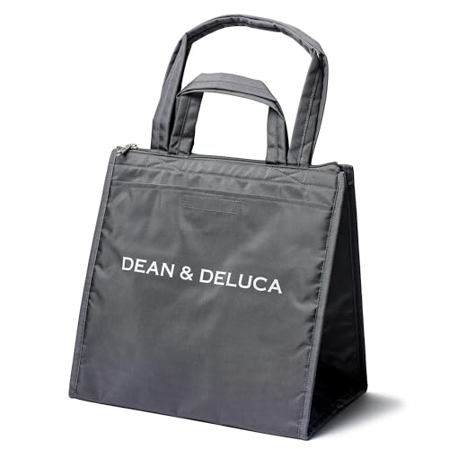 グレー/Large/4570119222779・Size:LargeColor:グレー・パッケージ個数:1・マチが広いLサイズは、DEAN & DELUCA の三段重大も入り、家族でのピクニックやBBQなど、アウトドアシーンで活躍します。・保冷剤や小物を入れられる内ポケット。両サイドに大きな外ポケット付き・サイズ： 約縦34cm×横35cm×マチ21.5cm・材質：表面ポリエステル、裏面アルミ蒸着、ポリウレタン加工・原産国：中国グレーのクーラーバッグLサイズがリニューアルして登場。内側、外側それぞれ2ヶ所ずつポケットがあり、ハンドルもシーンで使い分けができる仕様。たくさんのお買物にぴったり。