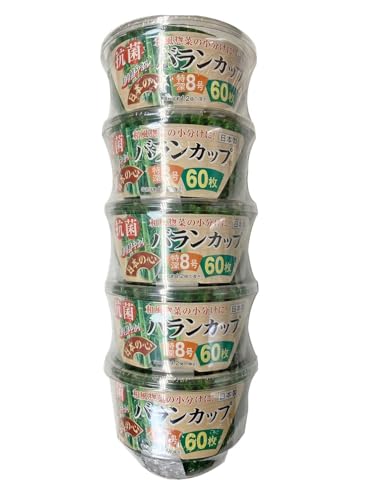 60枚×5グリーン/8号/A118631-1・Size:8号Style:60枚×5・パッケージ個数:1・セット内容：抗菌バランカップ特深8号×5個・本体サイズ（1枚あたり）：底径4.5×高さ3.3cm・素材：ポリエチレン・生産国：日本・耐熱温度：85℃●和風料理などにピッタリの緑鮮やかなバランでできたカップです。 ●表裏とも深い緑色なので、茶色系になりやすいお弁当の中に彩を持たせることができ、食欲の向上にも繋がりやすいです。 ●抗菌性を持たせた素材（銀イオン）を使用しており、細菌の増殖を抑える効果があります。 ●お寿司のピンクのガリをよくバランで包みますが、このカップは液だれも防ぎ、見た目も華やかに演出して一石二鳥の働きです。 ご使用上の注意 ・電子レンジでは使用しないで下さい。 ・直火にかけたり、オーブントースターに使用しないで下さい。 ・加熱直後の食材は本体が溶ける性がありますので、入れないで下さい。 ※カップは材質の性質から広がりやすいので、透明ケースから出したままにしないで下さい。