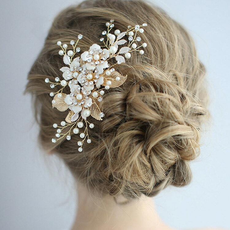 花嫁髪飾り 結婚式 ウェディング ティアラ ヘアアクセサリー ホワイトリーフ 披露宴 パーティー フラワー ガール ブライド ヘアーアクセサリー ヘッドドレス 花 ブライダル ダンス まとめ髪 ヘアアクセサリー　髪留め ヘアアレンジ 髪飾り ヘッドアクセ ヘアアクセ