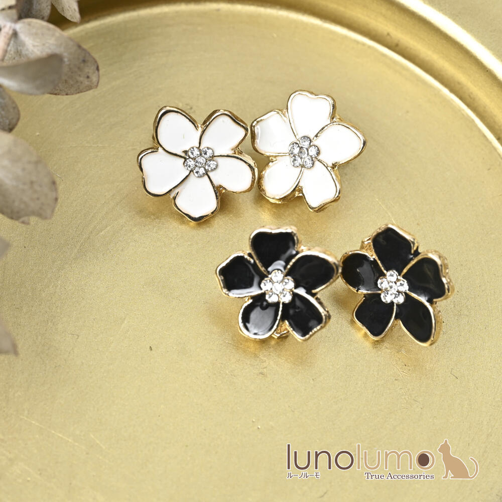 【メール便送料無料】イヤリング レディース 花 フラワー 白 黒 モノクロ 小さめ 可愛い フェミニン プレゼント E