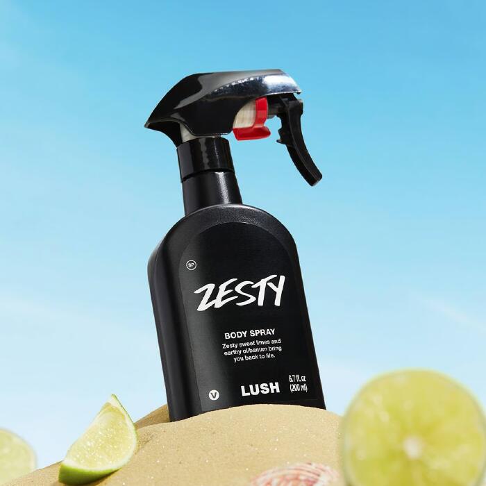 LUSH ゼスティ ボディスプレー フレグランス 香水 ヴィーガン プレゼント向け ライム ネロリ フランキンセンス 柑橘 ウッディ いい匂い コスメ ラッシュ 公式