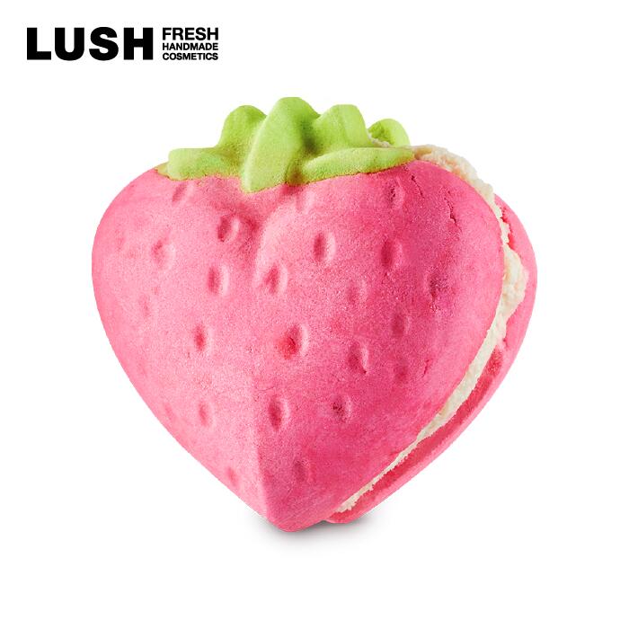 LUSH ラッシュ 公式 ベリークランブル バブルバー 入浴剤 泡風呂 プレゼント向け ハート イチゴ オーガニック カカオバター かわいい ハンドメイド 自然由来 コスメ