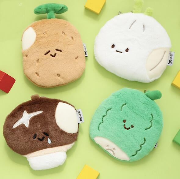 Pochettes - 【送料無料】ミニポシェット　首かけバック　小銭入れ　野菜　イモ　シイタケ　ニンニク　ポーチ　鞄　斜めバッグ ショルダーバッグ 子供 女の子バッグ 斜め掛け 小さなバッグ 軽量 萌え萌え おしゃれ　4種類