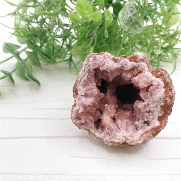希少 ピンクアメジスト ジオードL 晶洞 置物 天然石 パワーストーン プレ...