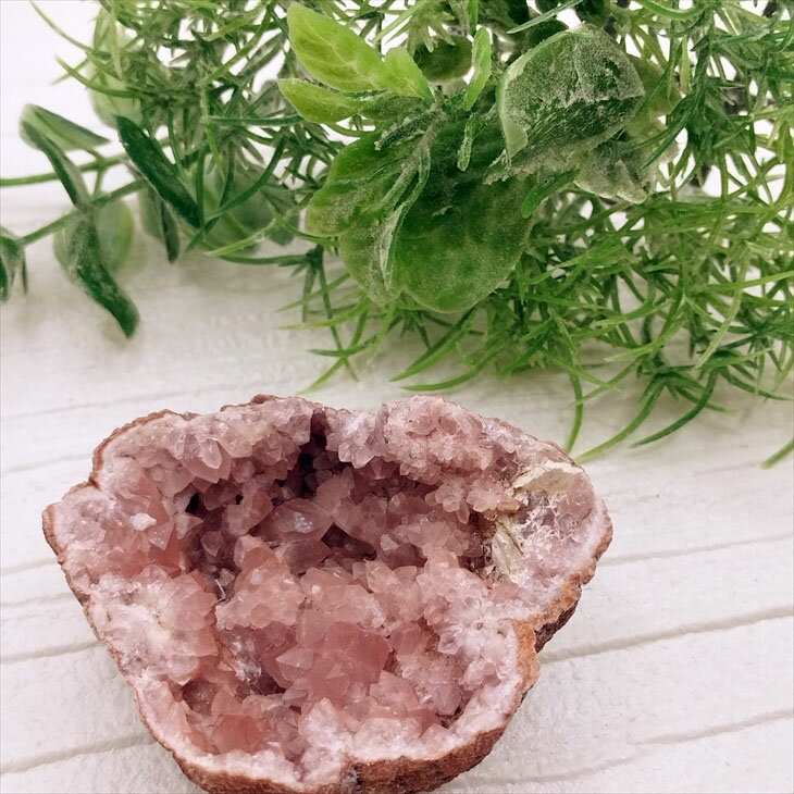 希少 ピンクアメジスト ジオードm 晶洞 置物 天然石 パワーストーン プレ...