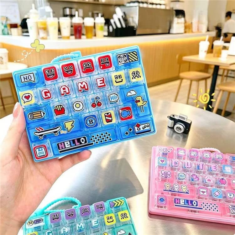 SNSで話題 子供向けのおもちゃ 可愛い キーホルダー 26キー スクイーズ キーボードチャーム ランドセルチャーム ストレス解消 グッズ 手遊び 無限 減圧 おもちゃ ボタン 握る 暇つぶし ストレス発散 大人 子供 ミニキーボード キーホルダー 送料無料 lutella-10011761 ルテラ サンプル画像3